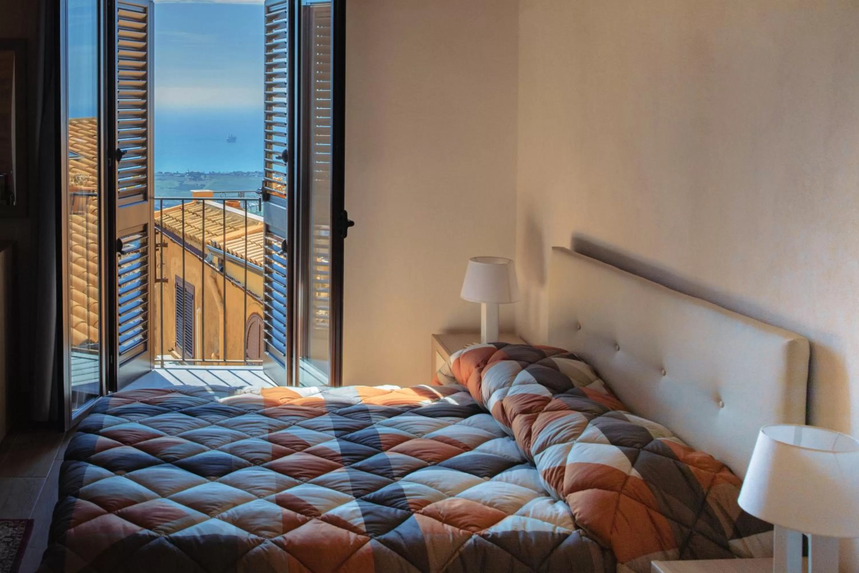 Balcony/Terrace, Bed in Le Vie di Girgenti