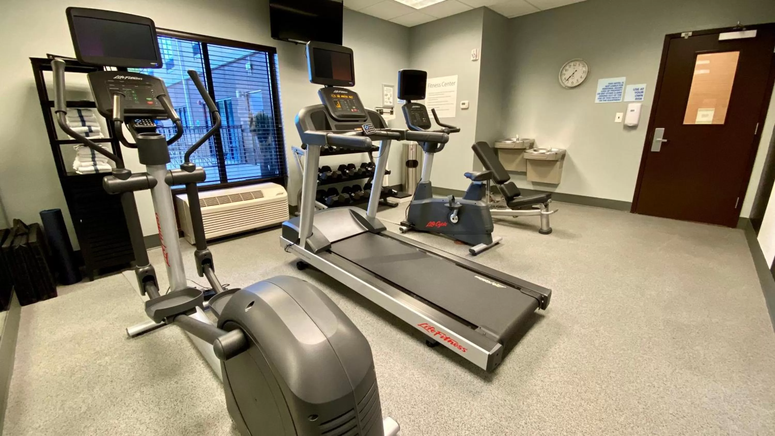 Fitness centre/facilities in Holiday Inn Express Hotel & Suites Orlando East-UCF Area by IHG