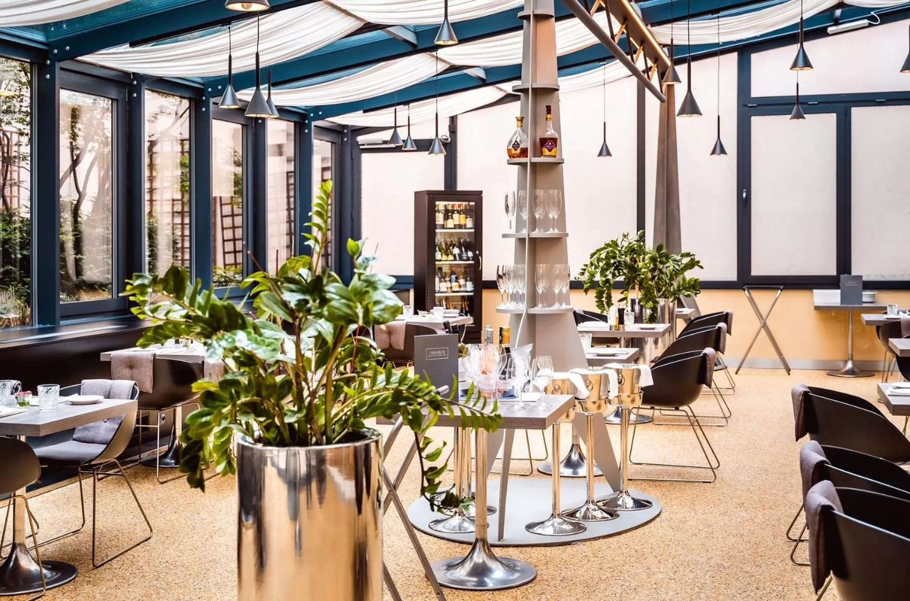 Restaurant/places to eat in Grandium Hotel Prague