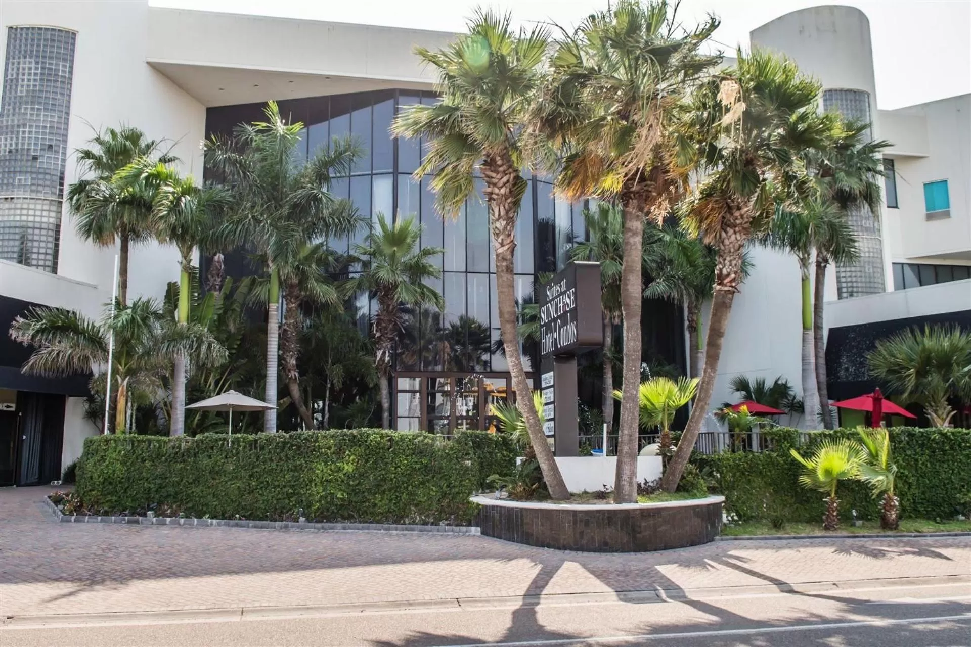 Day in Sunchase Inn & Suites