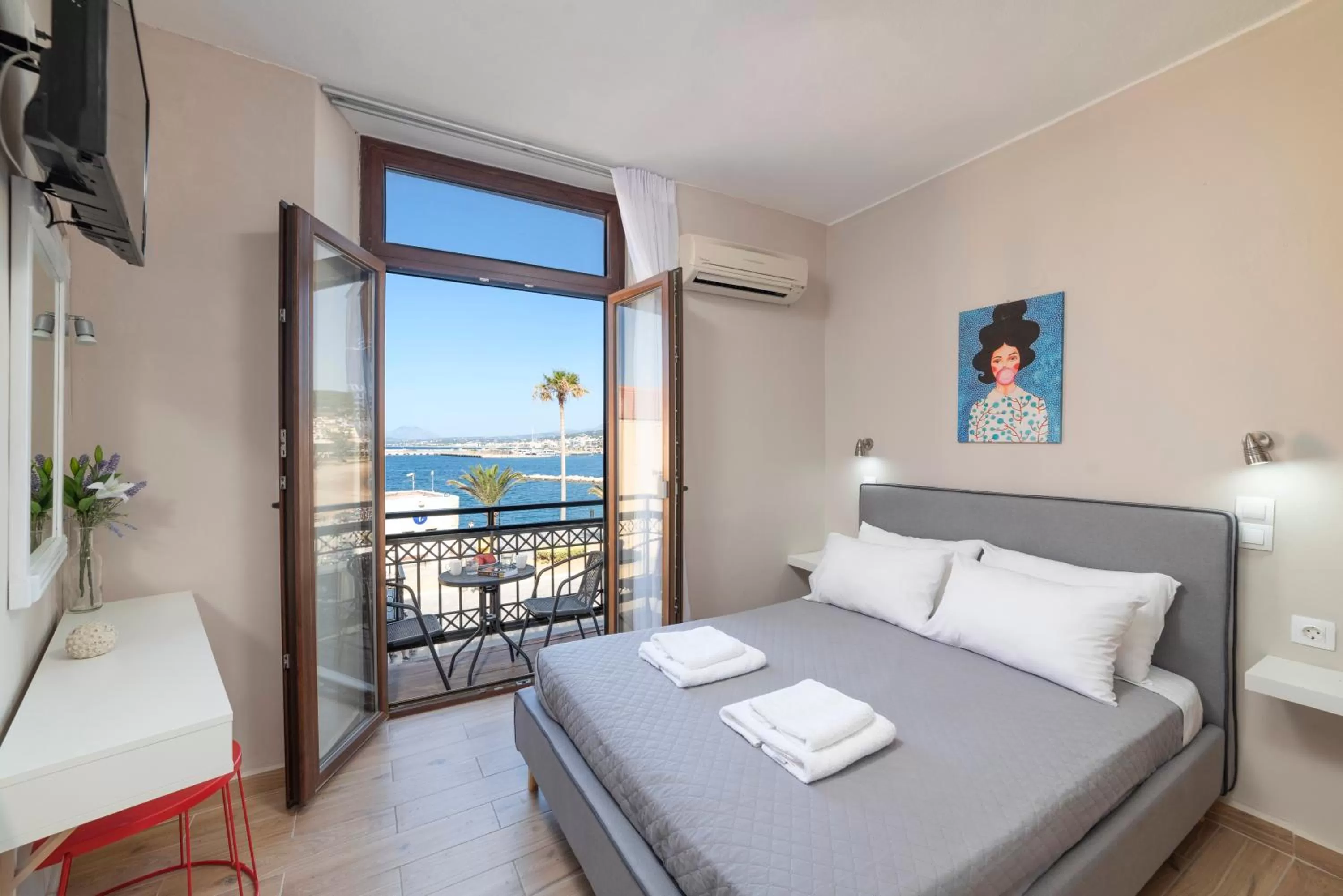 View (from property/room), Bed in Faros Rooms