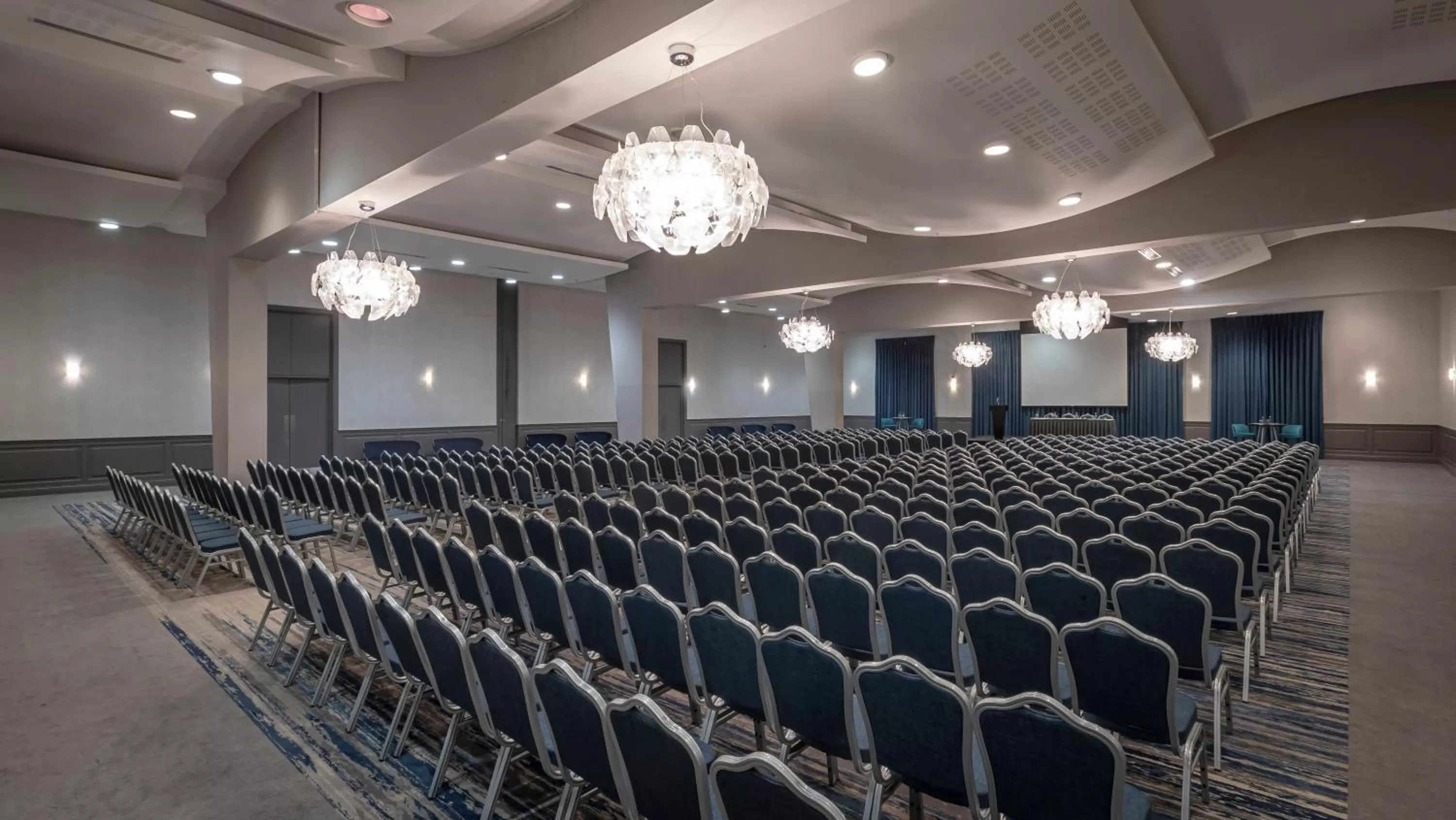 Banquet/Function facilities in Pillo Hotel & Leisure Club