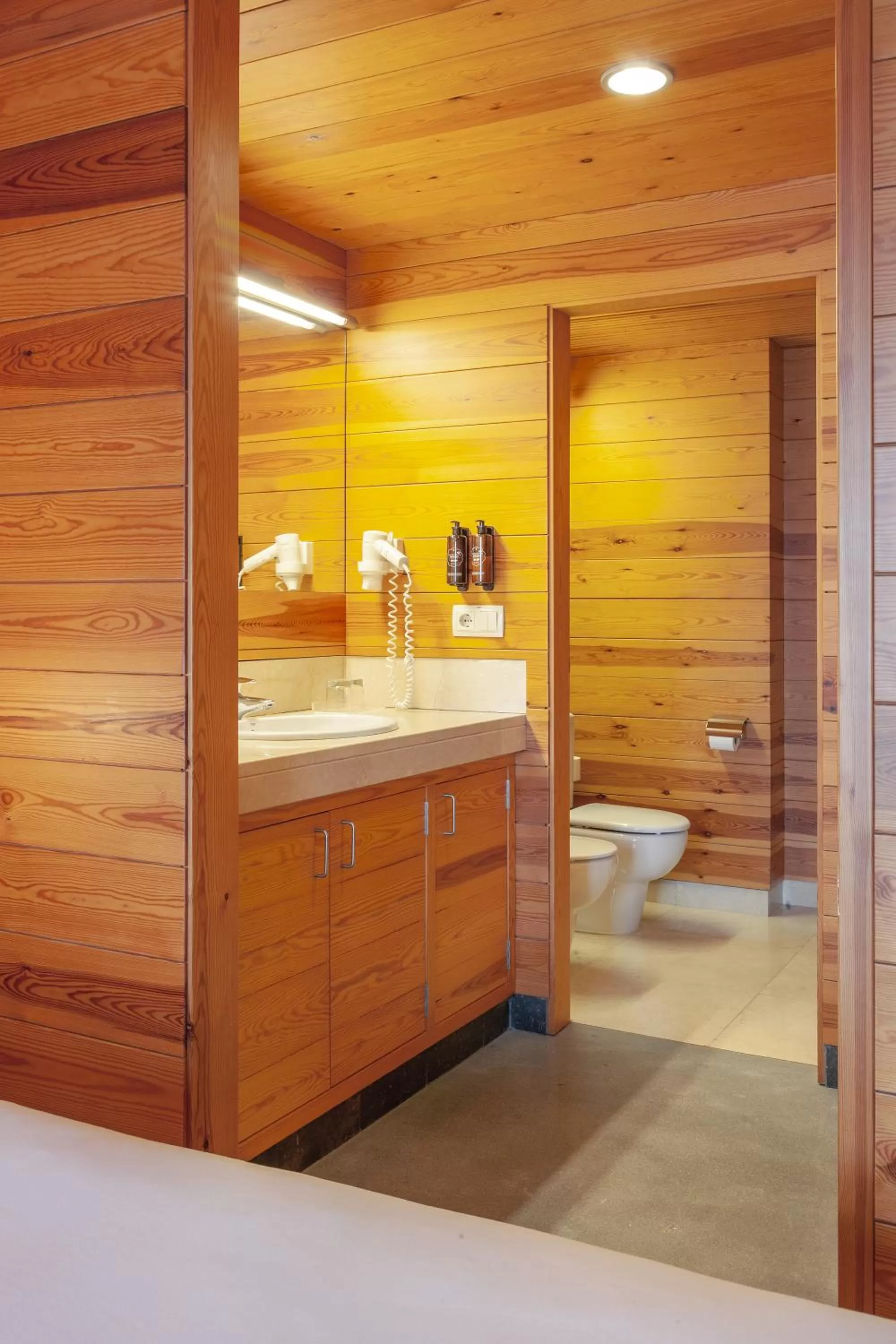 Bathroom in Montanyà