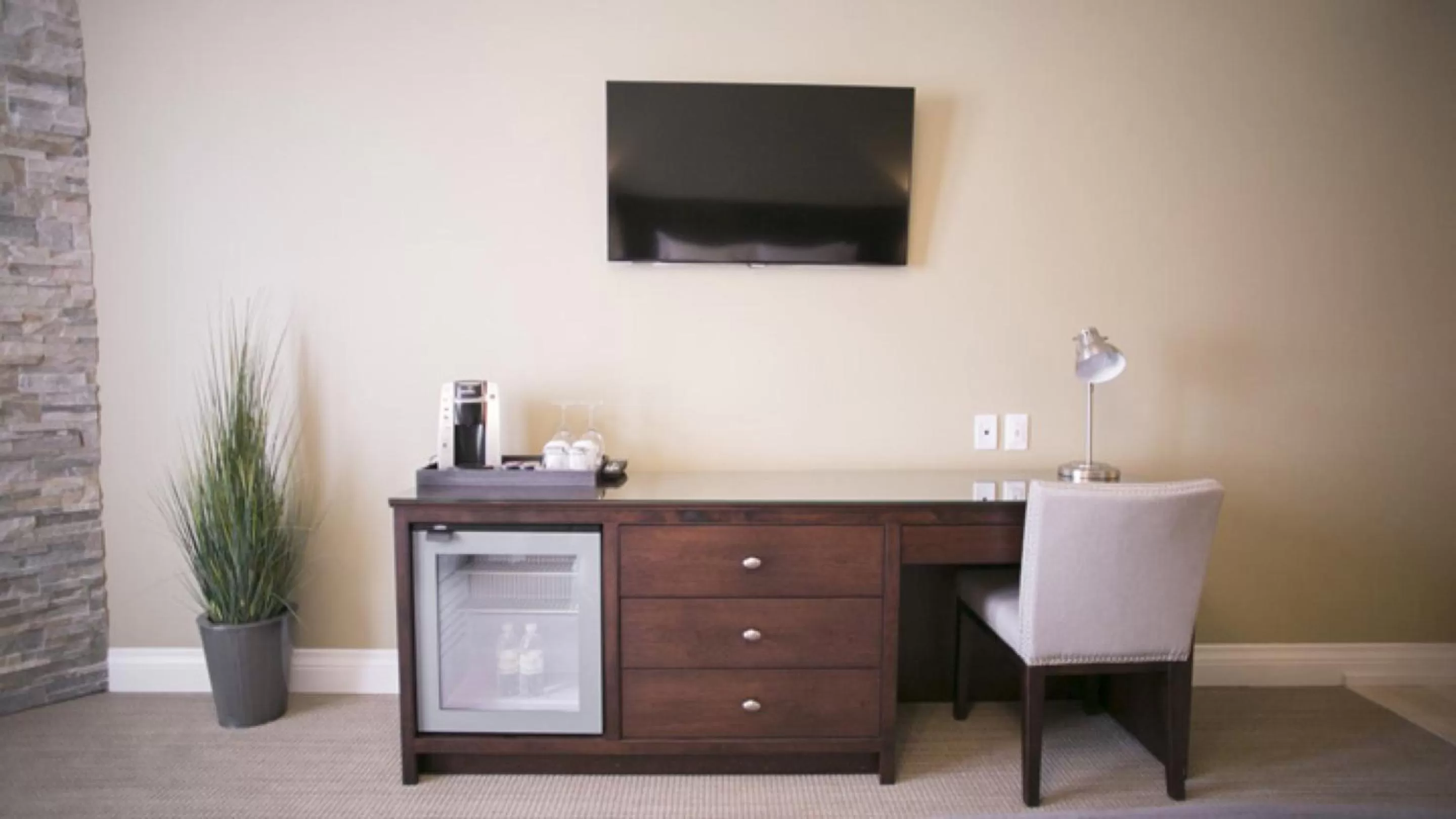 TV and multimedia in 124 on Queen Hotel & Spa