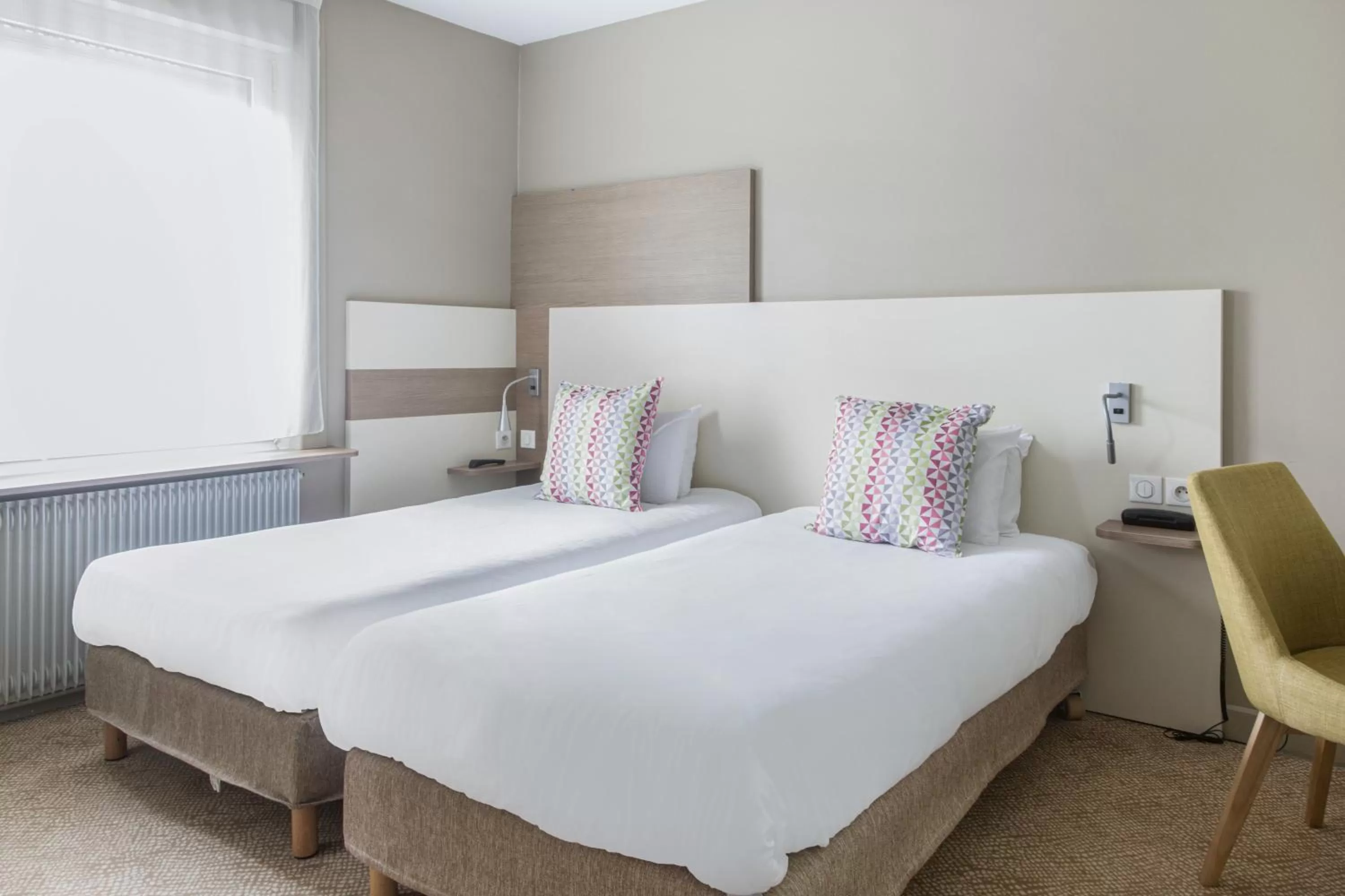 Twin Room in Campanile Epinal Centre - Gare