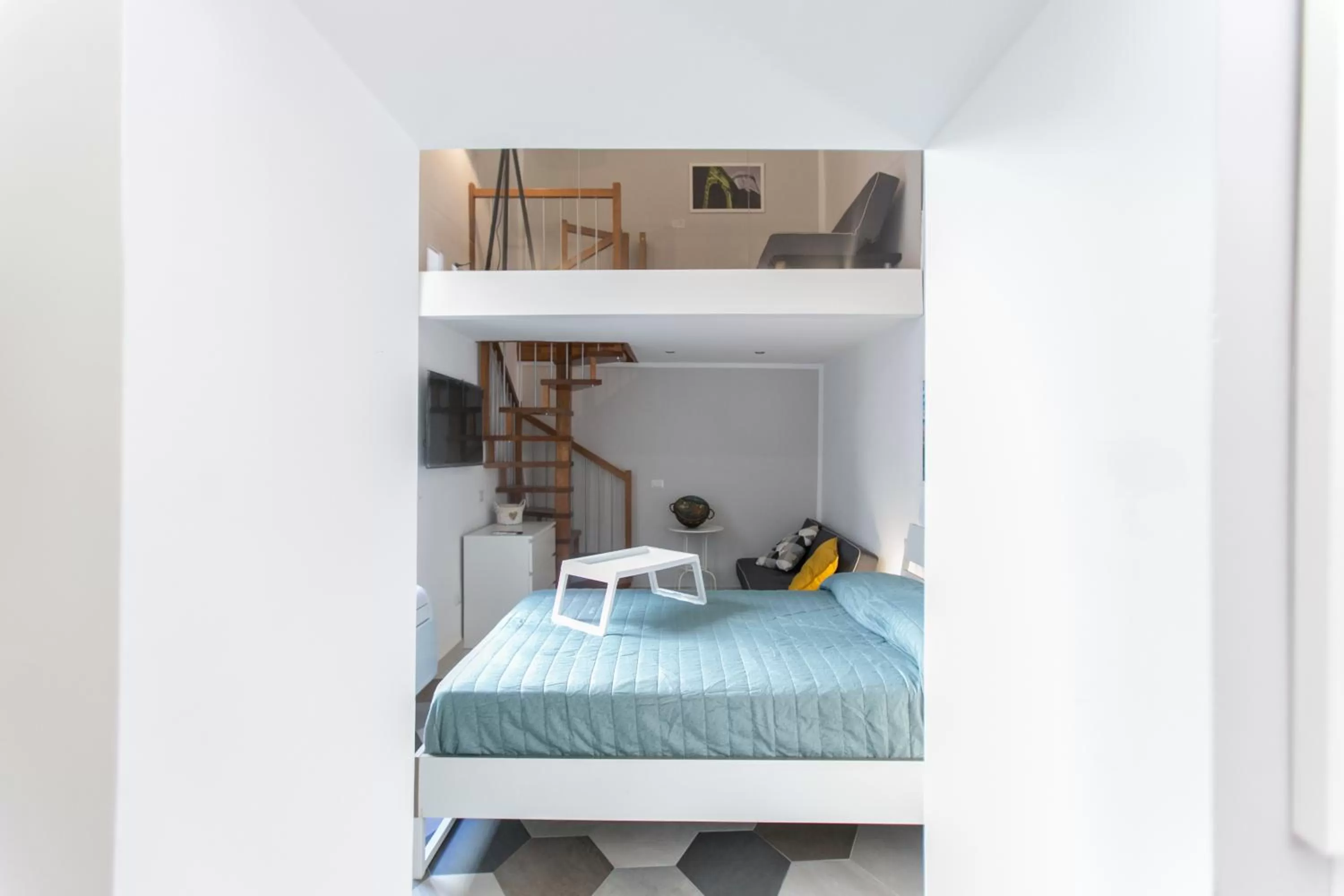 Bedroom, Bed in Anticaglia/24