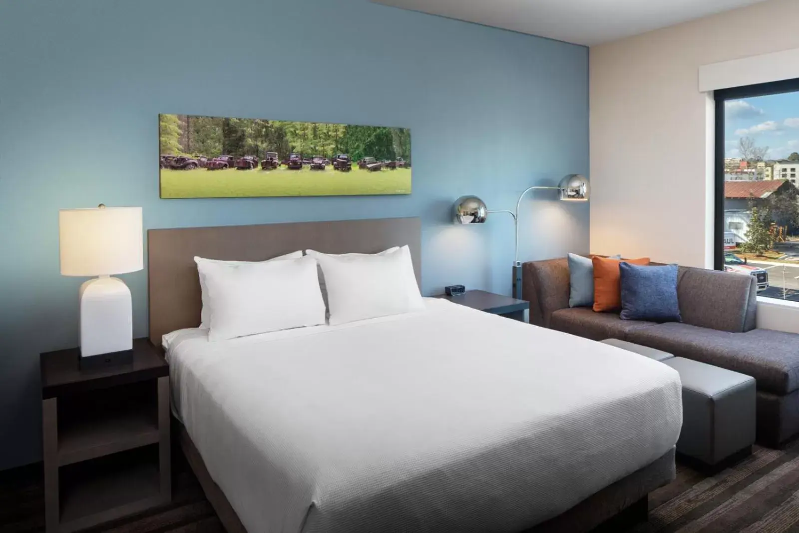 Den King Room with Roll-In Tub - Disability Access in Hyatt House Tallahassee Capitol University Den King Room with Roll-In Tub - Disability Access in Hyatt House Tallahassee Capitol University