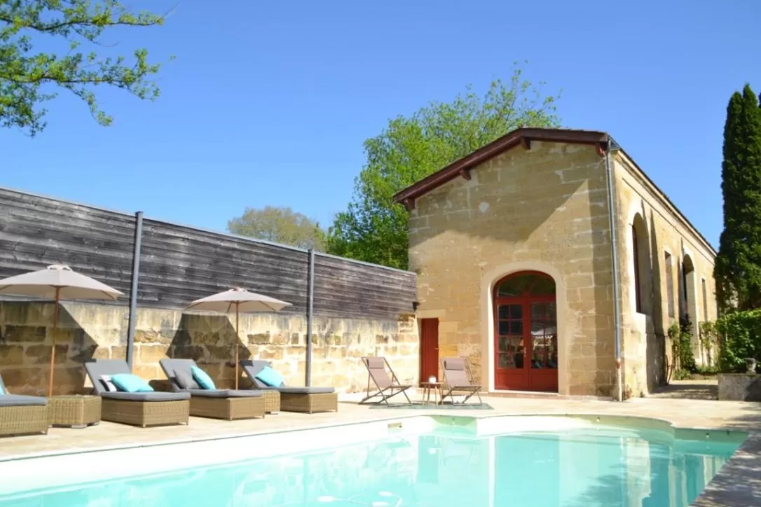 Swimming Pool in Chateau Pont Saint-Martin