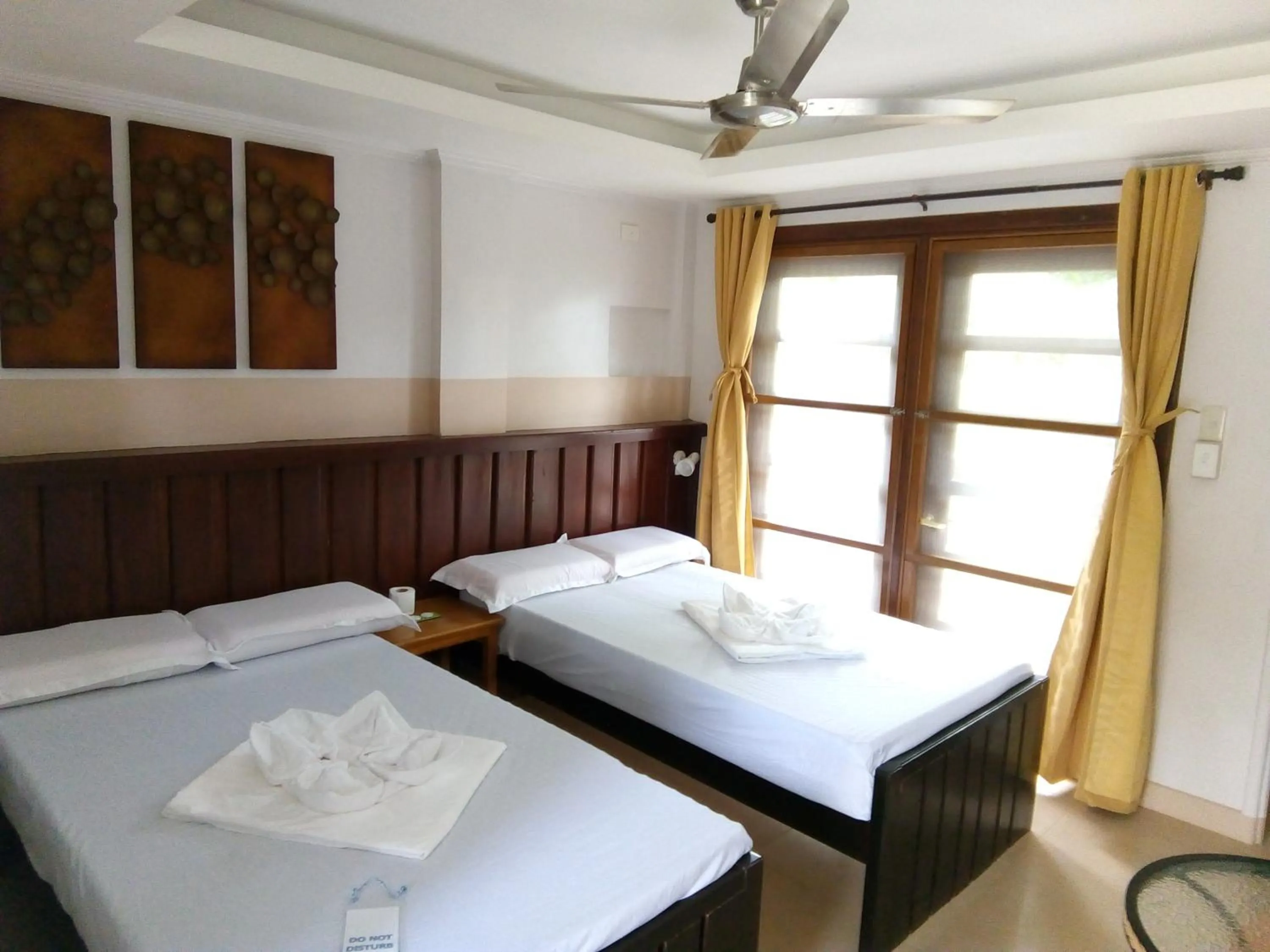 Double or Twin Room with Balcony in Ferellee Beach Front Inn