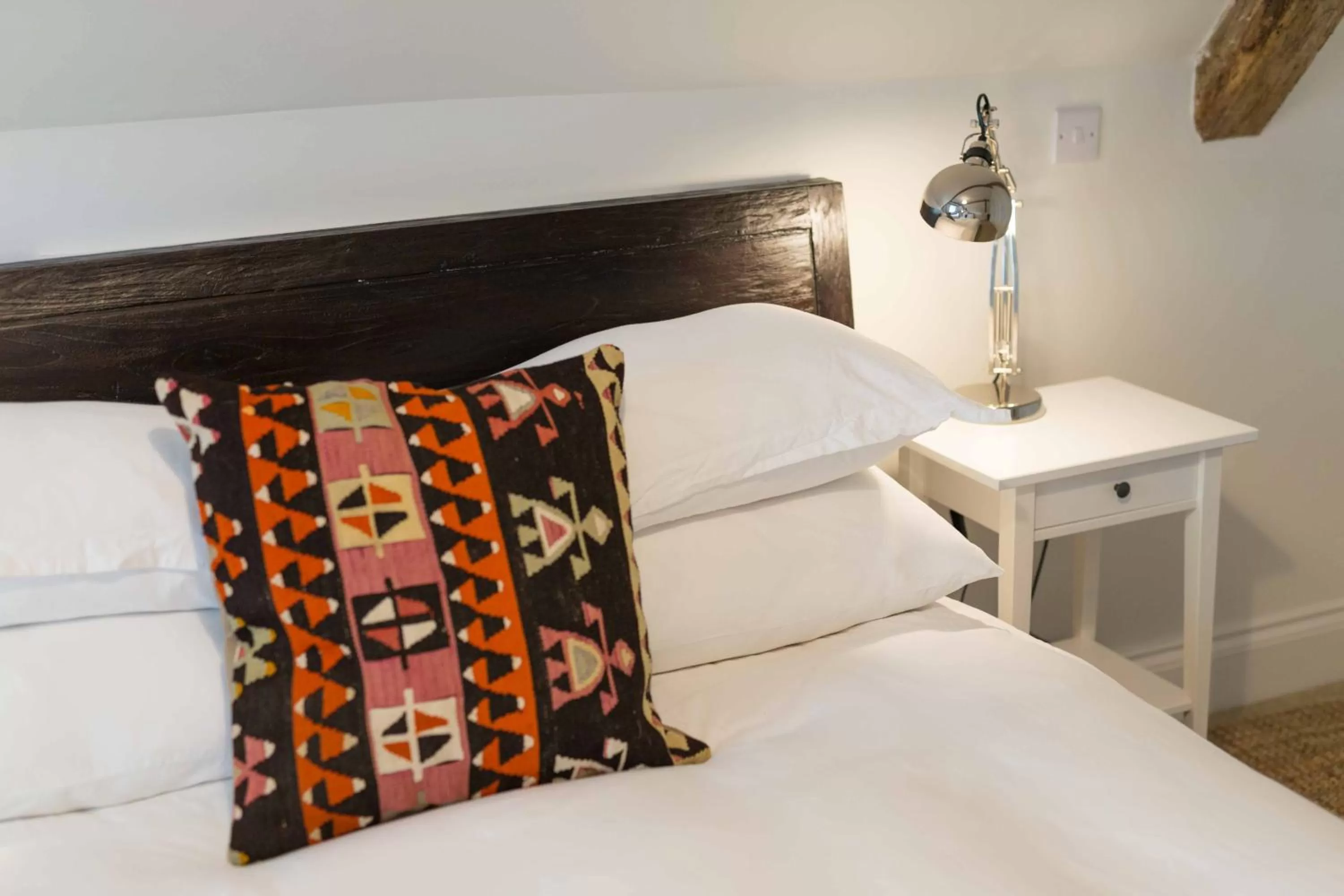 Decorative detail, Bed in The Holford Arms