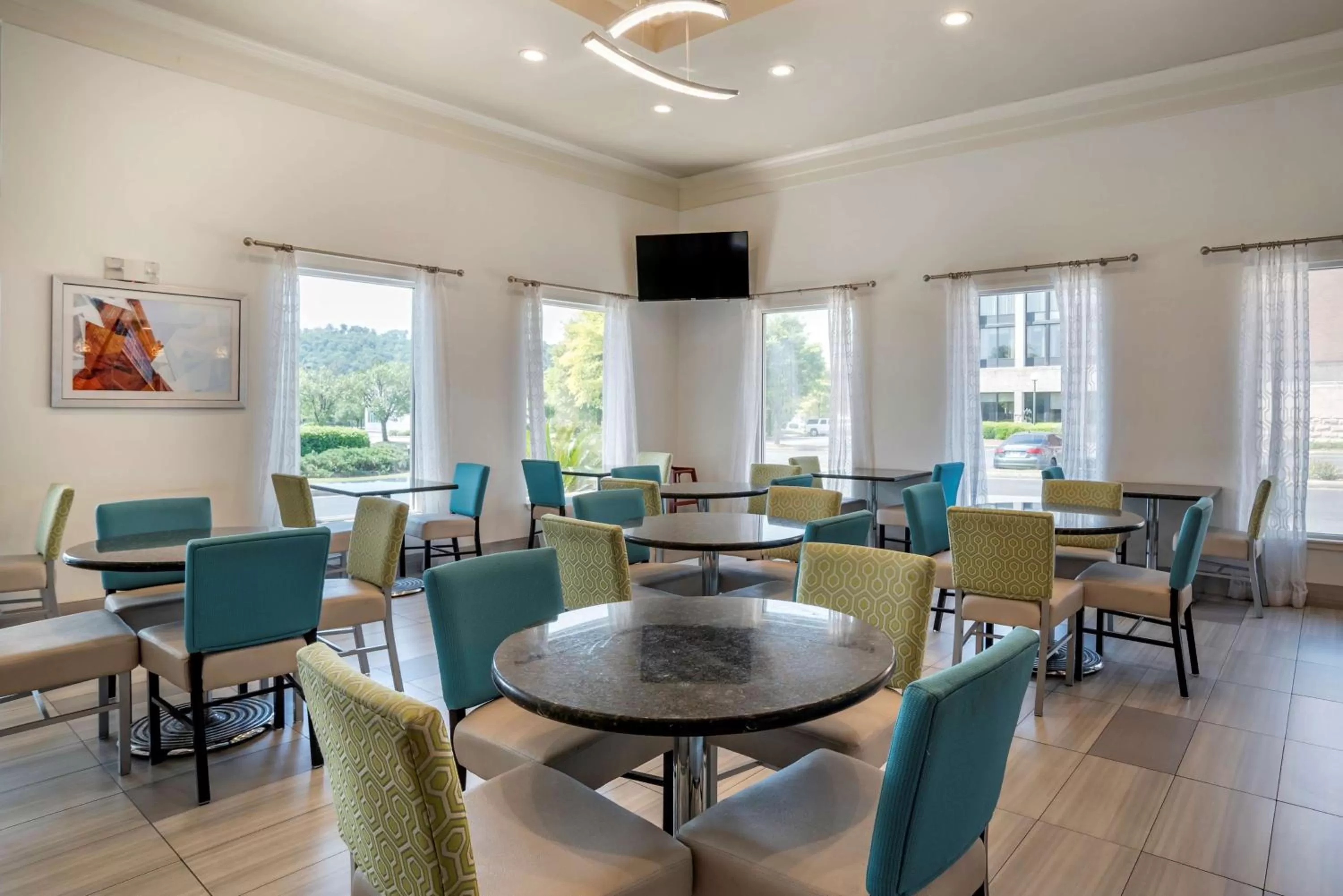 Breakfast in Best Western Carlton Suites