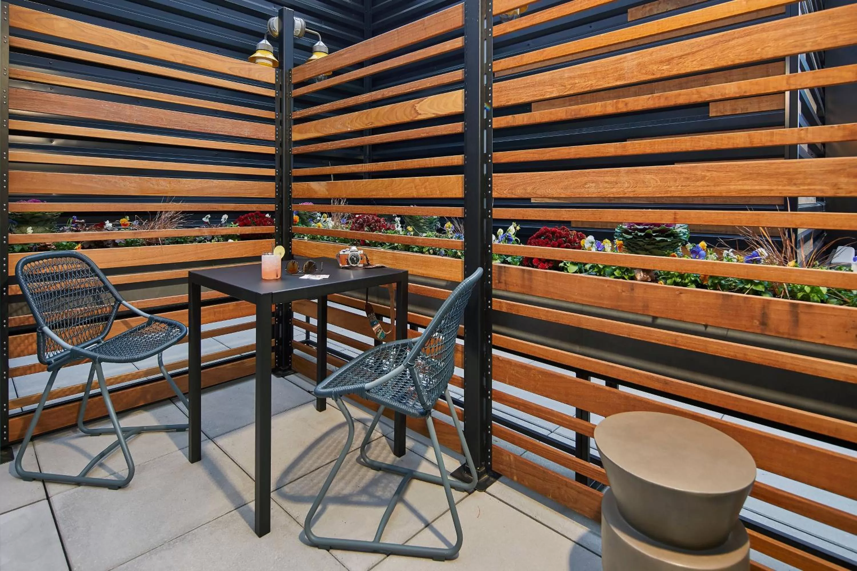 Photo of the whole room in Moxy Columbus Short North