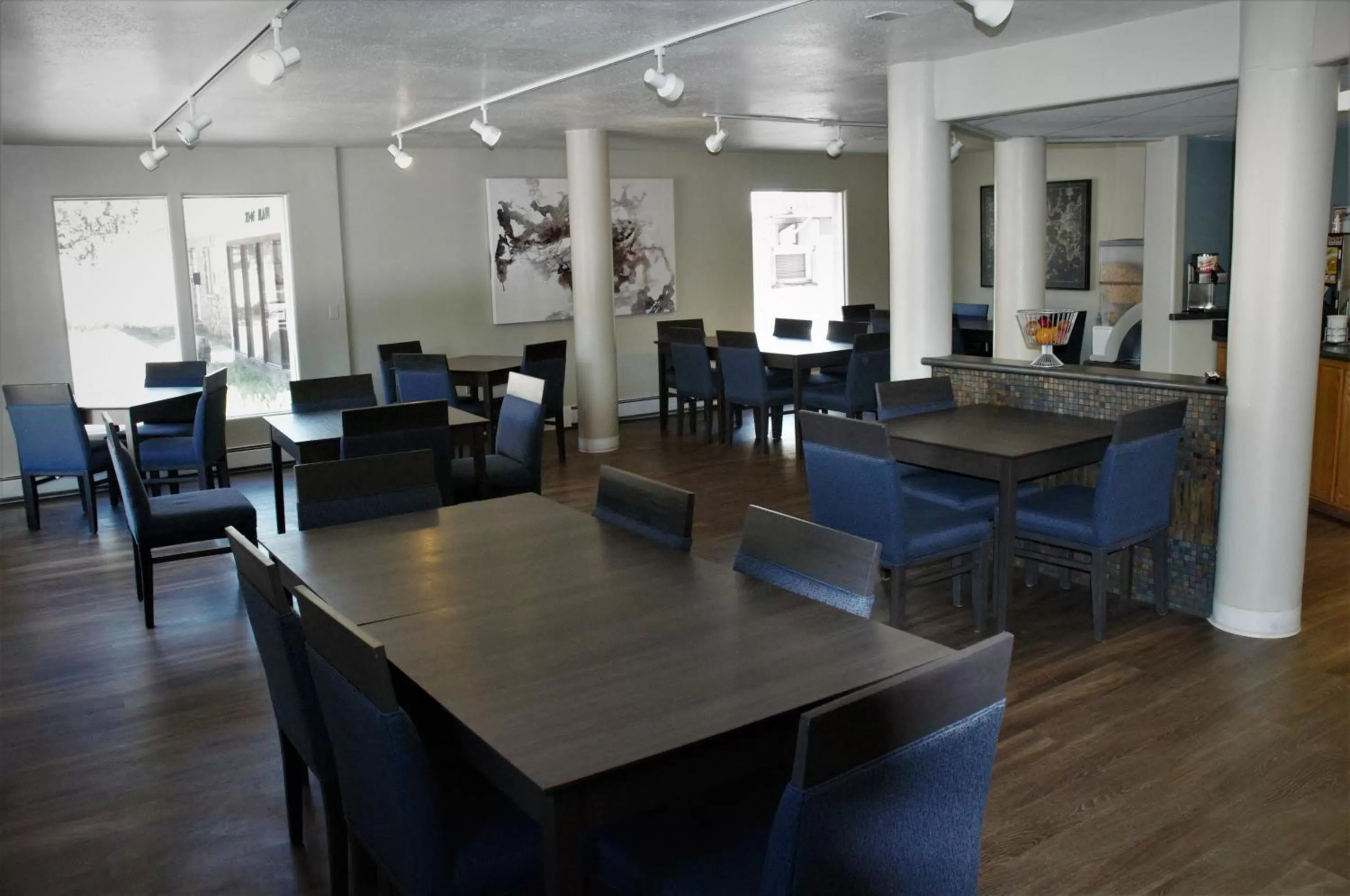 Continental breakfast, Restaurant/Places to Eat in Days Inn by Wyndham Durango