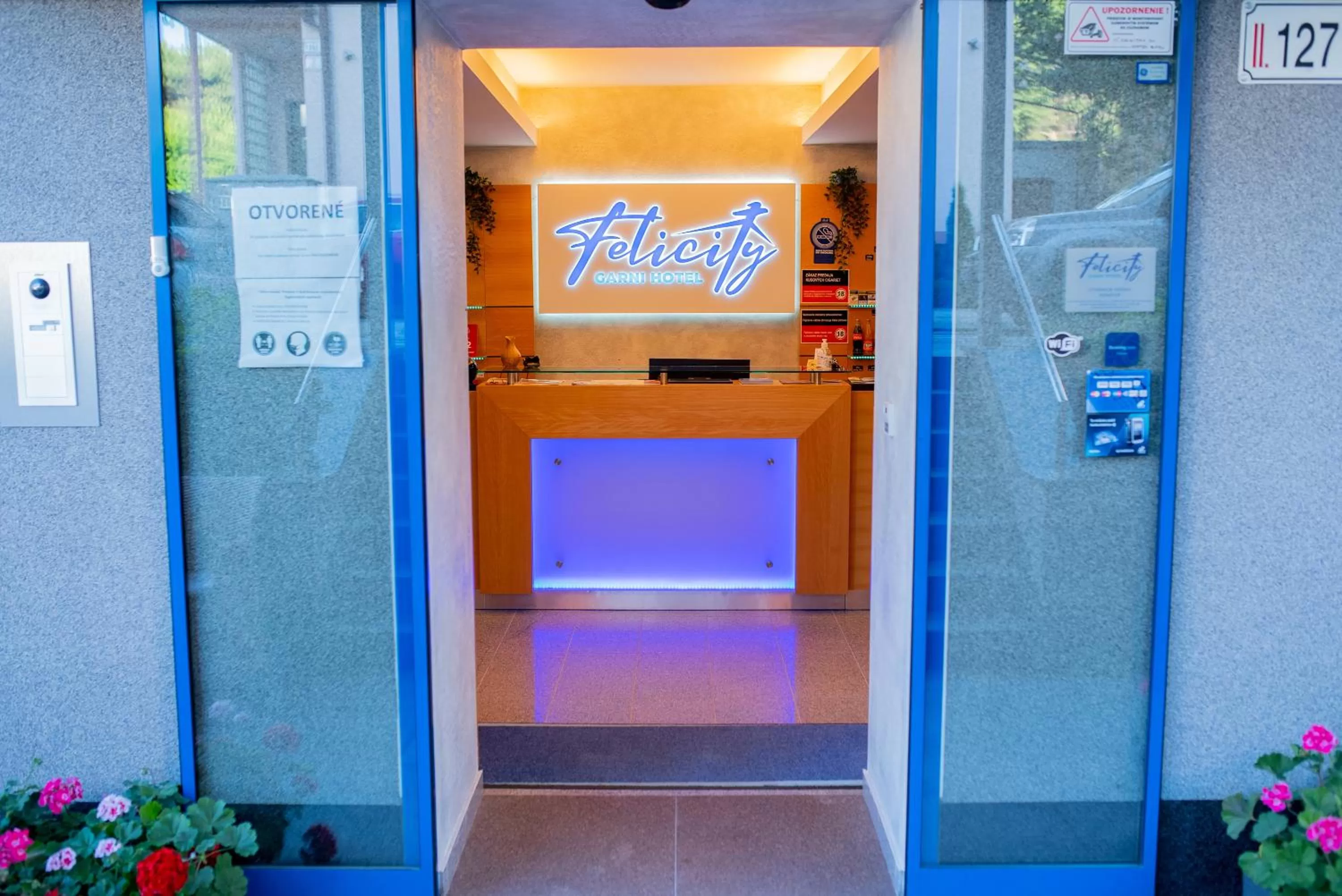 Facade/entrance in Felicity Garni Hotel