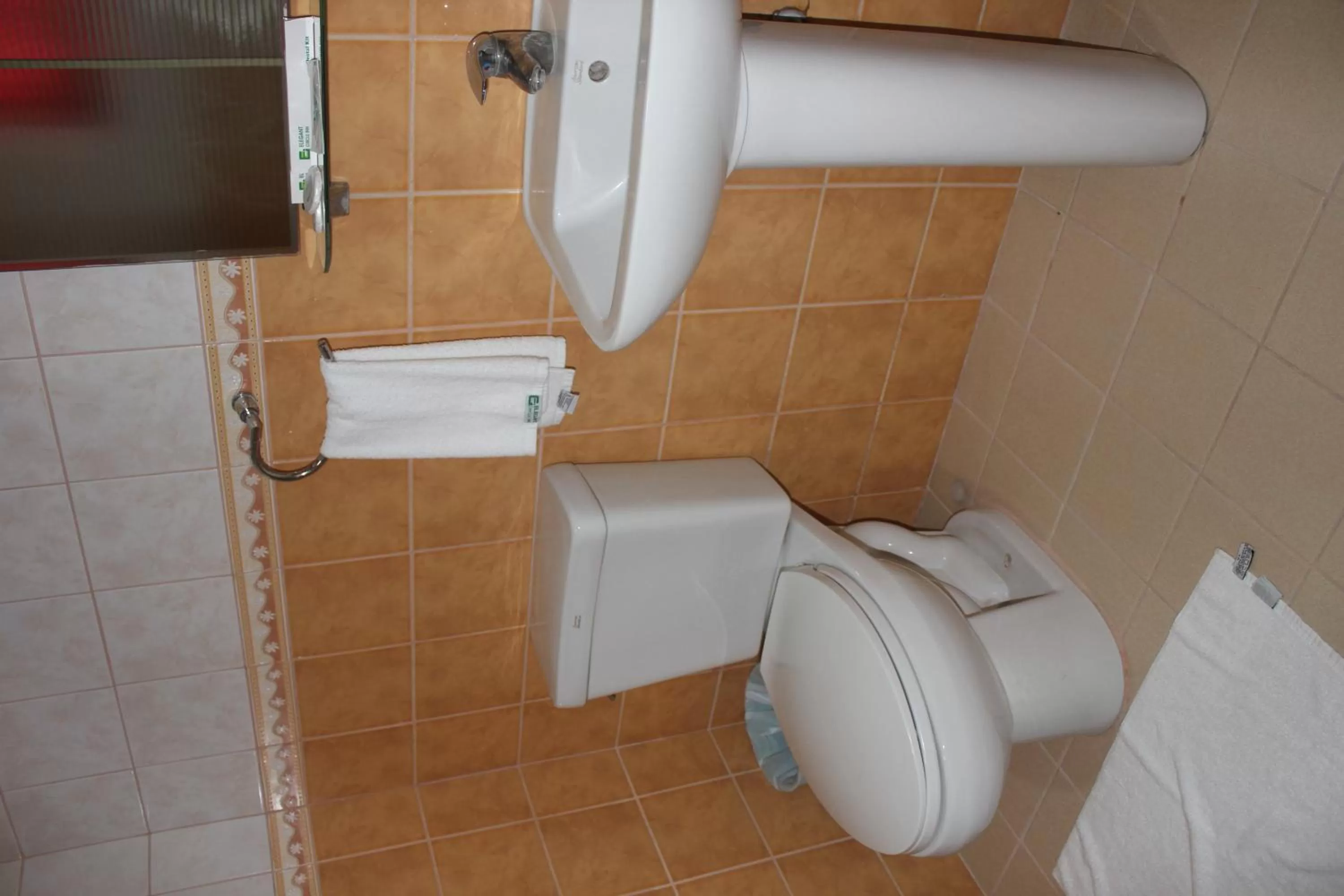 Bathroom in Elegant Circle Inn