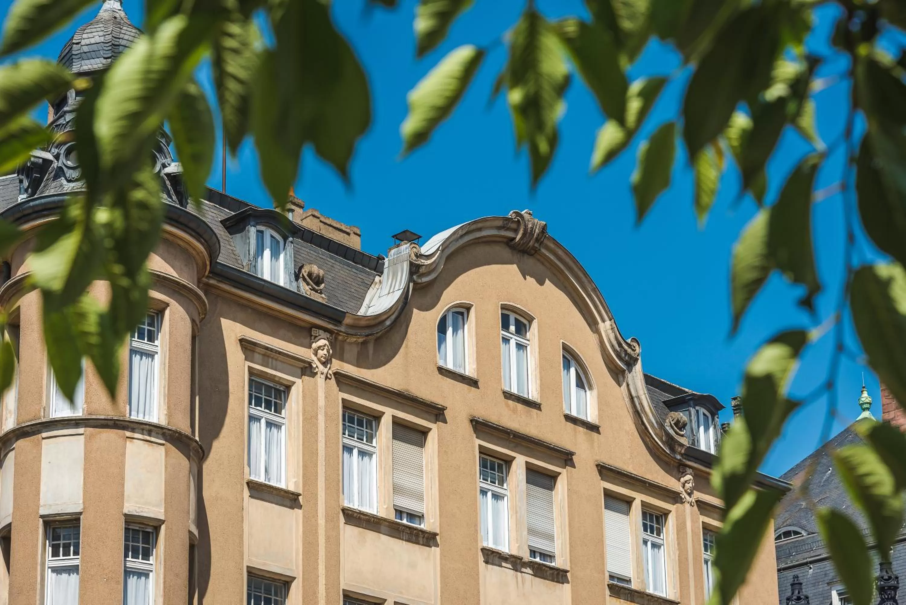 Property building in Hôtel Le Mondon Metz