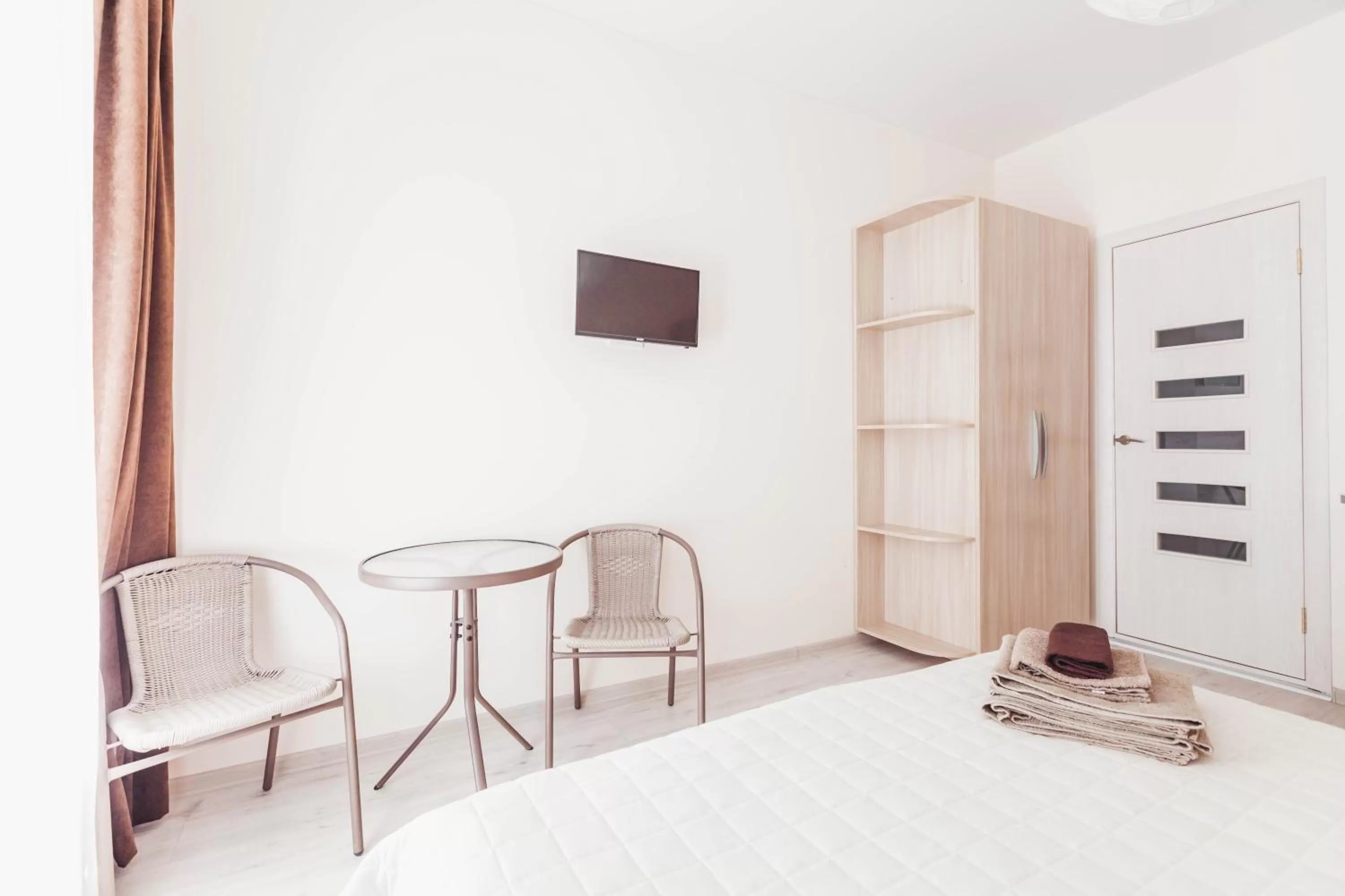 Bed in Apartments near Deribasovskaya