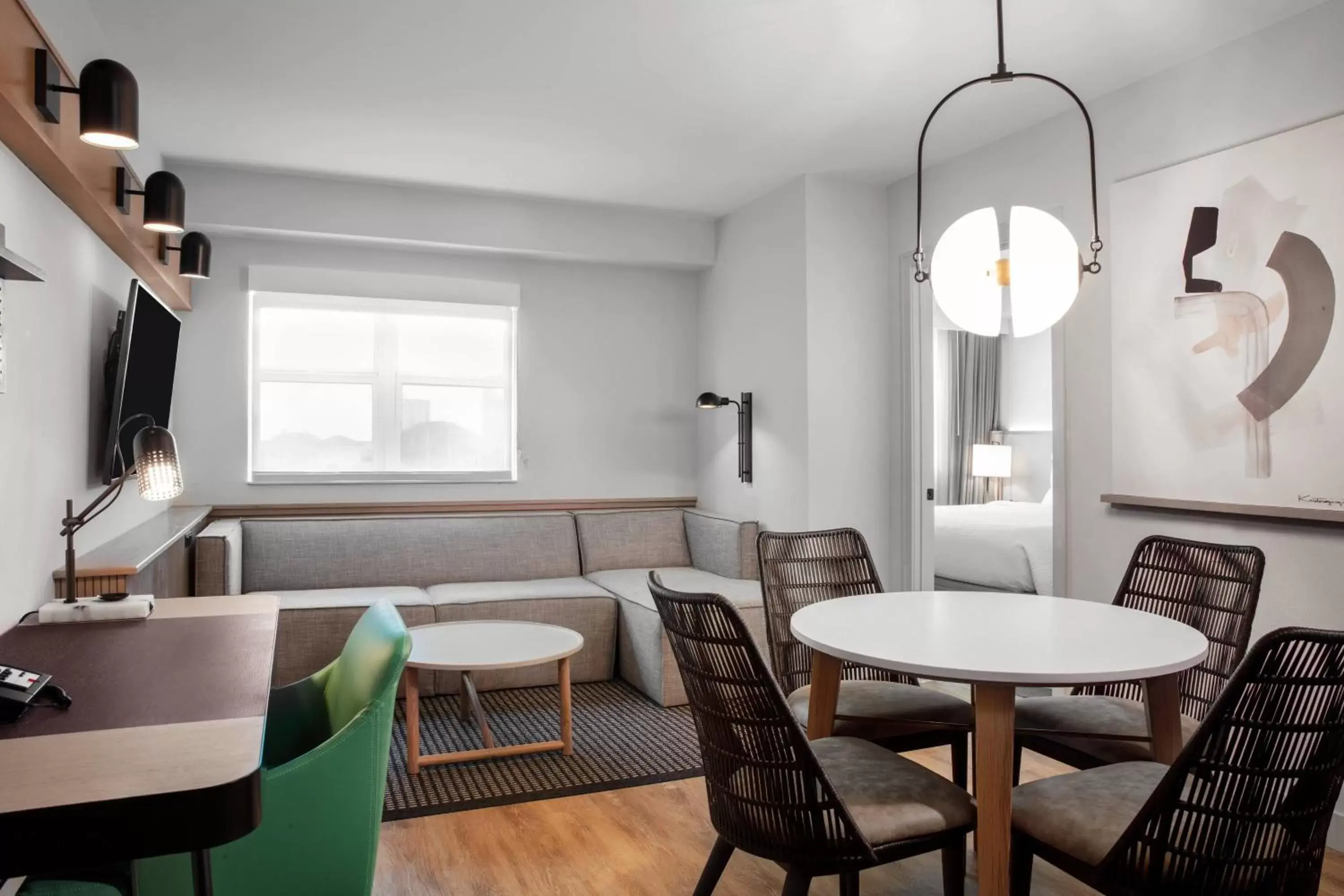 One-Bedroom Queen Suite with Sofa Bed and Adapted Tub - Mobility and Hearing Accessible in Residence Inn by Marriott Miami Aventura Mall One-Bedroom Queen Suite with Sofa Bed and Adapted Tub - Mobility and Hearing Accessible in Residence Inn by Marriott Miami Aventura Mall