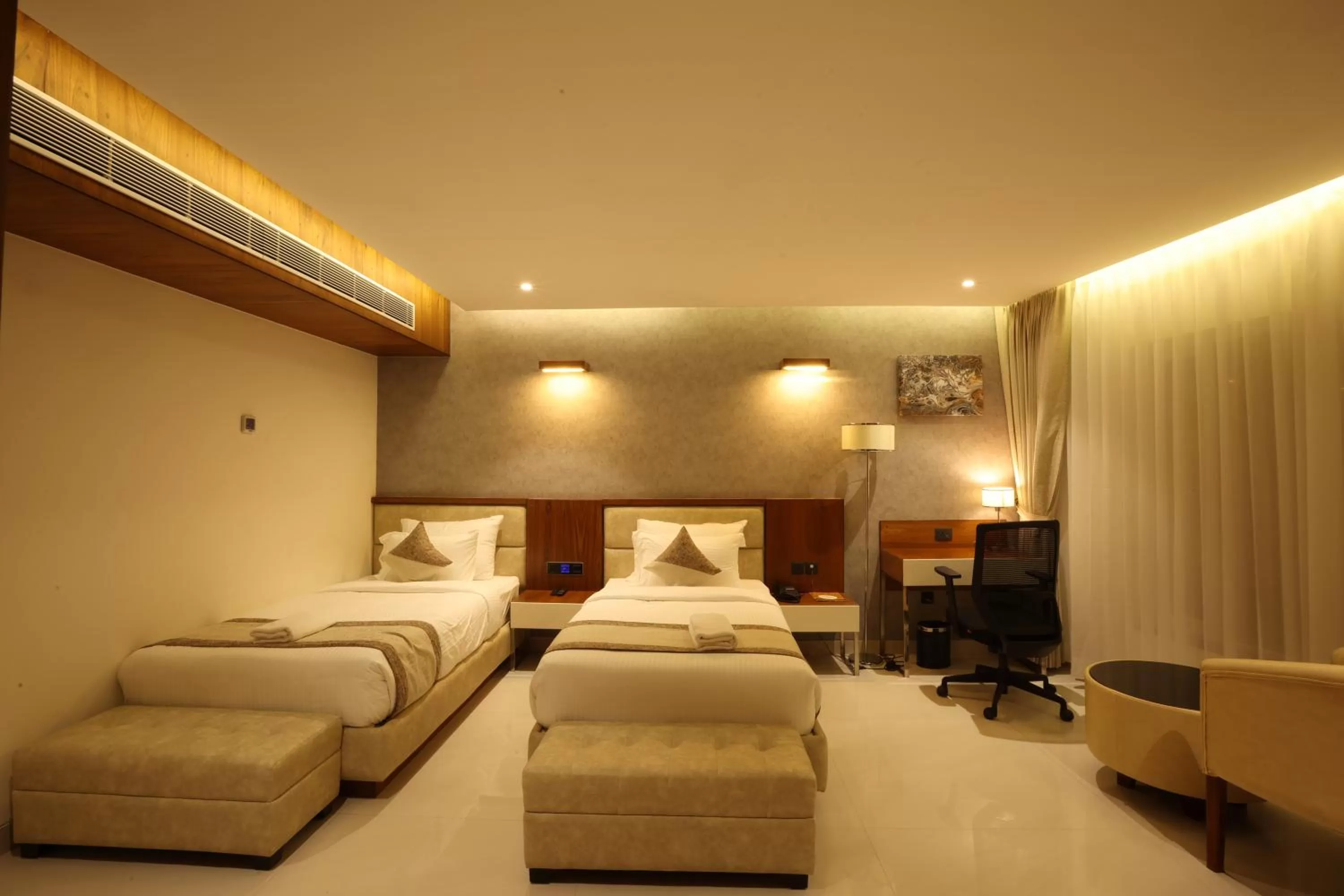 Bedroom, Bed in Royal Plaza Suites by RAK Rooms, Mangaluru