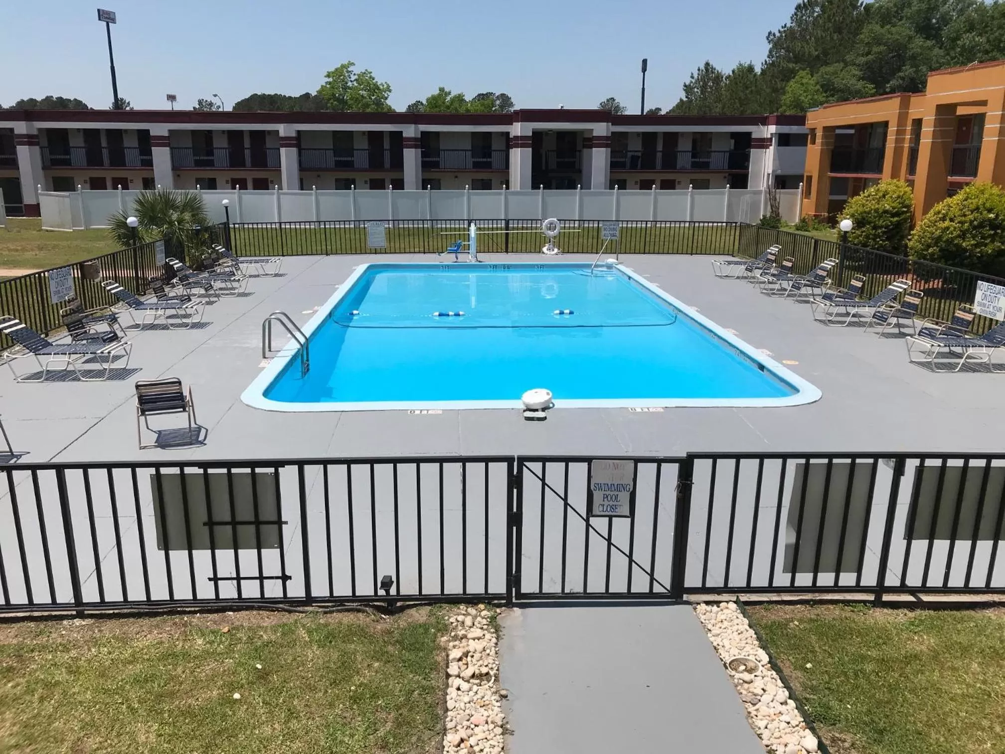 Swimming pool in Baymont by Wyndham Walterboro