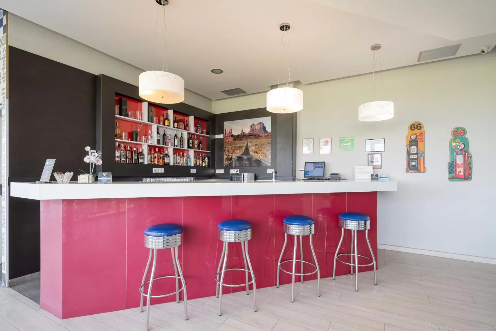 Lounge or bar in Alda Route 42