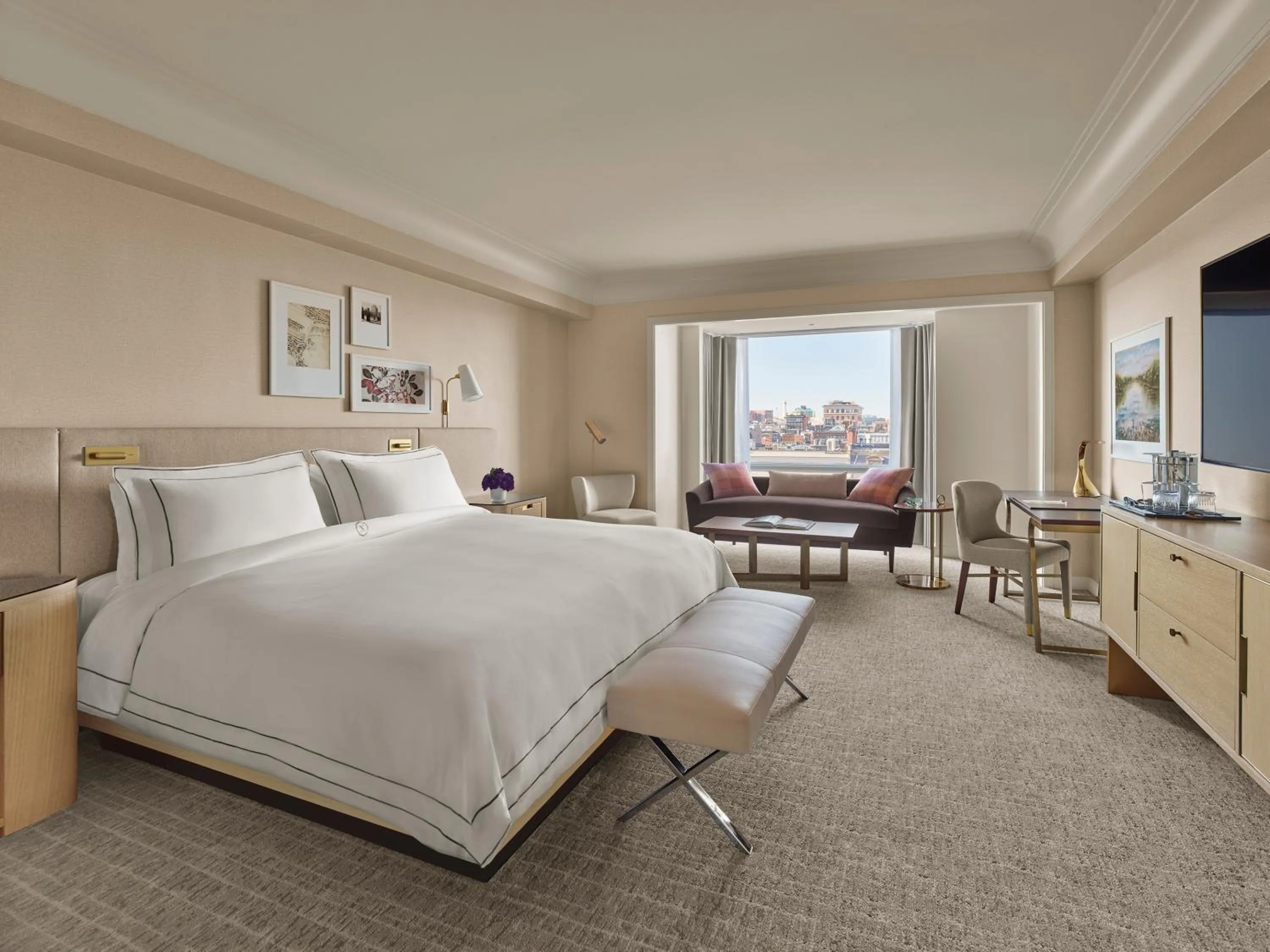 View (from property/room), Bed in The Newbury Boston