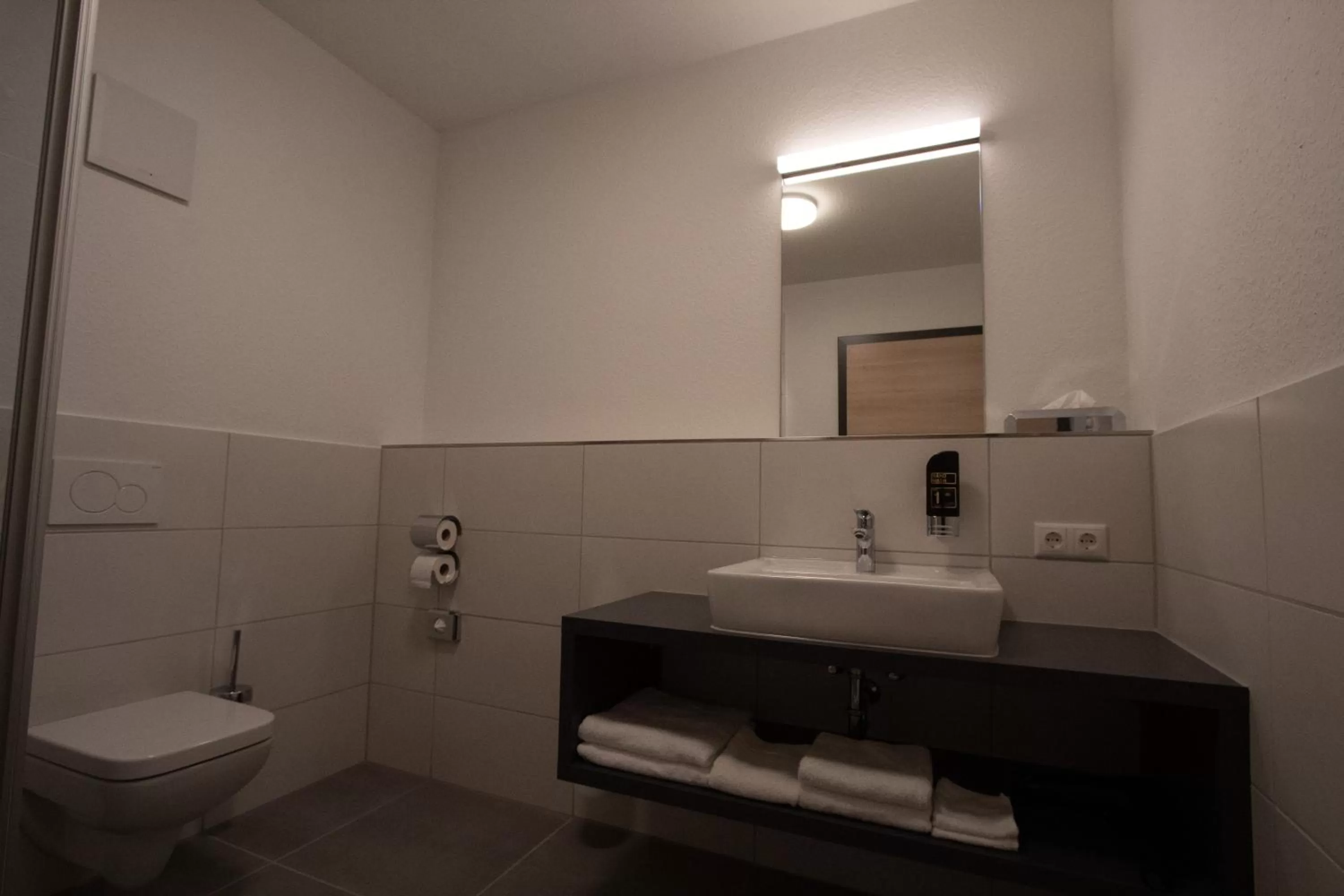 Bathroom in Central Hotel Wagenfeld