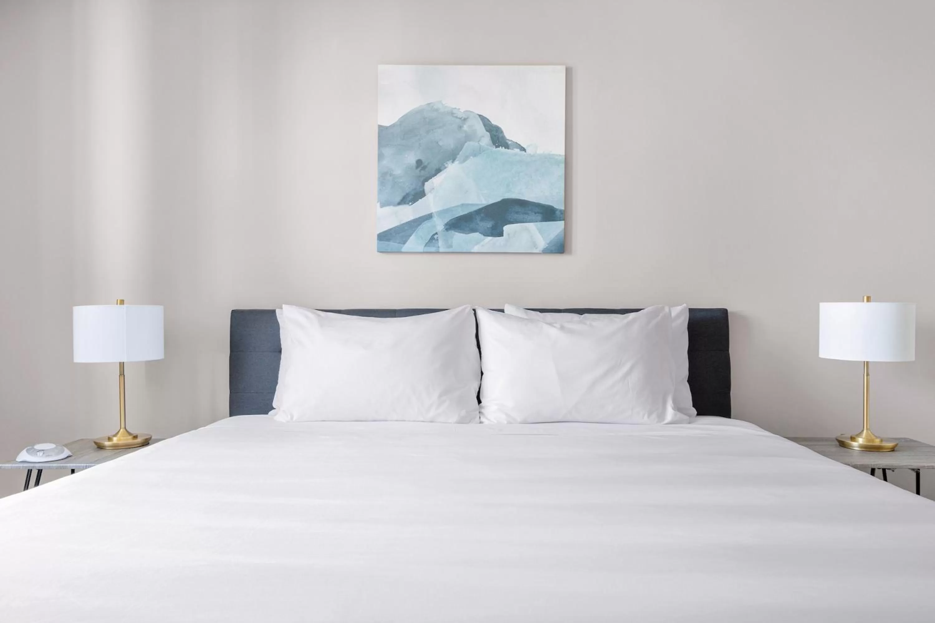 Bed in Kasa Magnificent Mile Chicago