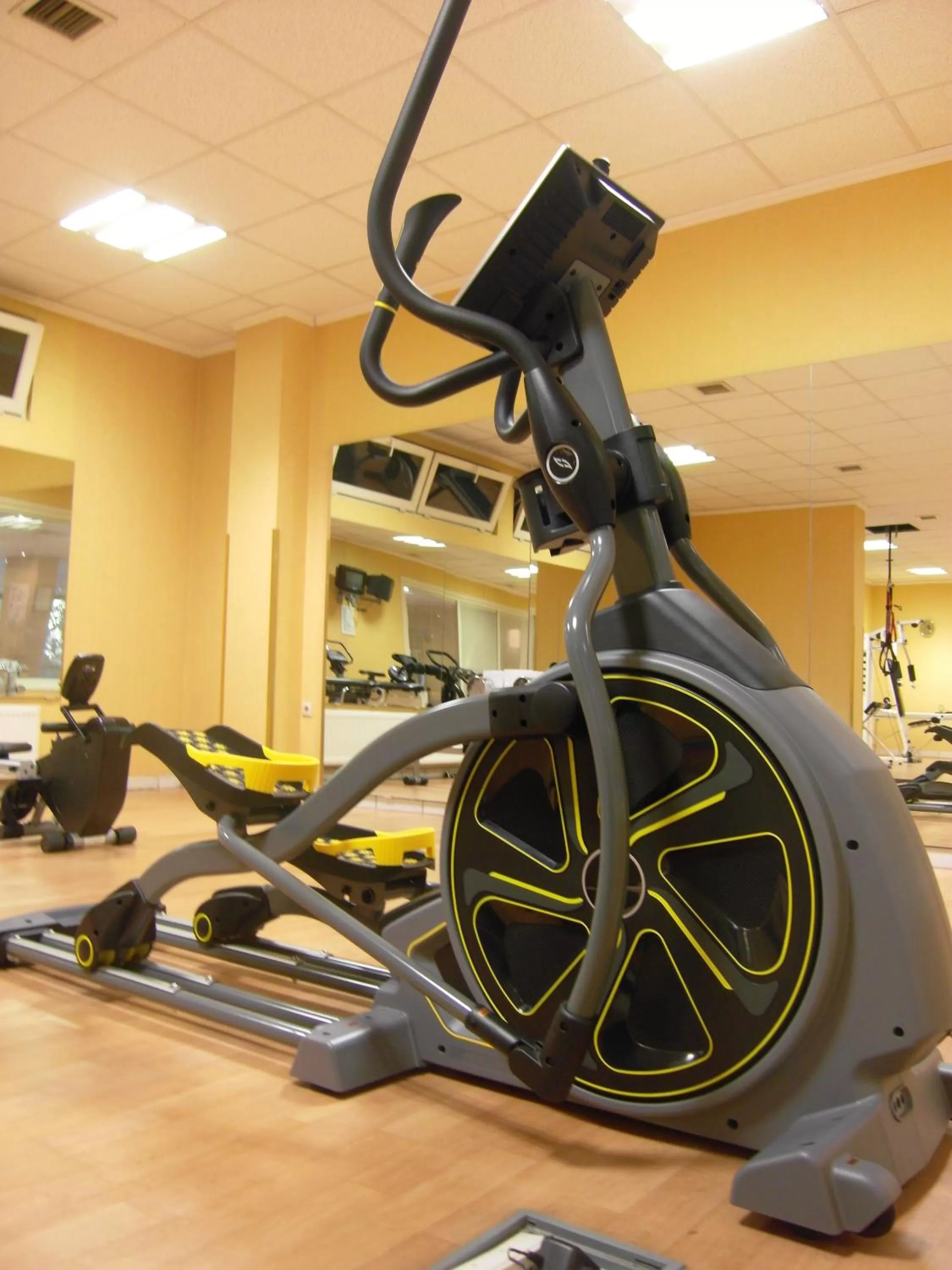 Fitness centre/facilities in Apart Hotel Best