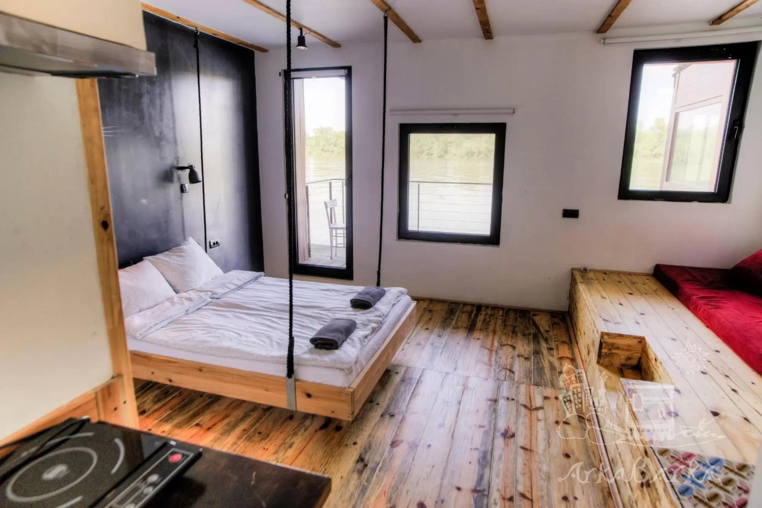 King Studio in ArkaBarka 2- Floating Dream Rooms and Apartments King Studio in ArkaBarka 2- Floating Dream Rooms and Apartments