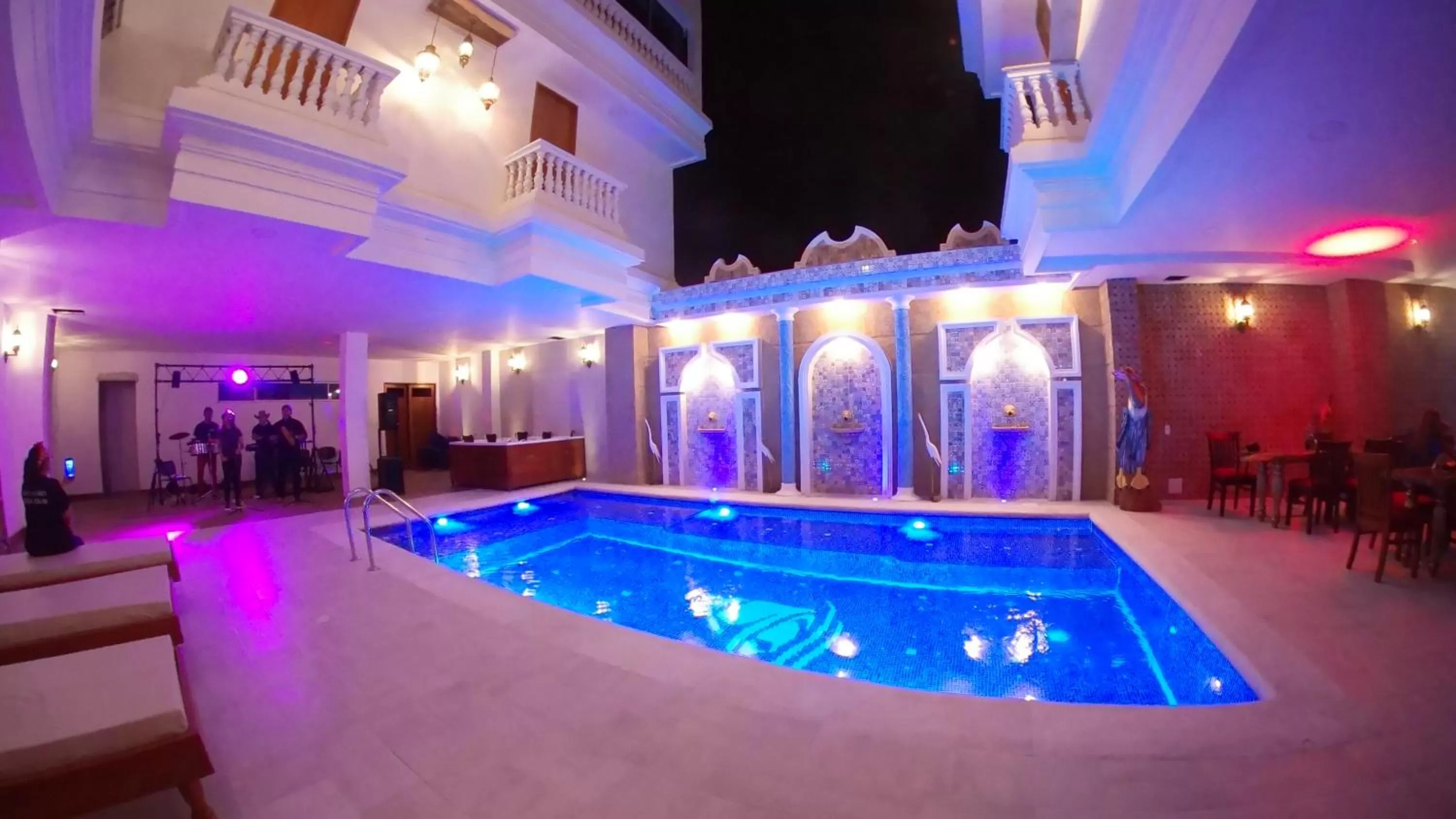 Property building, Swimming Pool in Hotel Boutique Campanario del Río