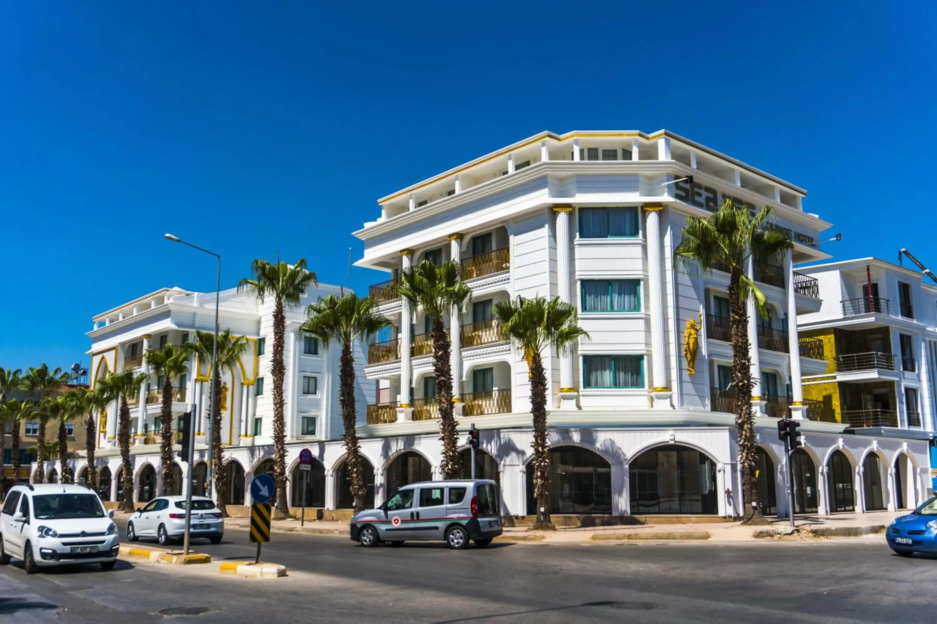 Sealife Lounge - Adult only Sealife Lounge - Adult only