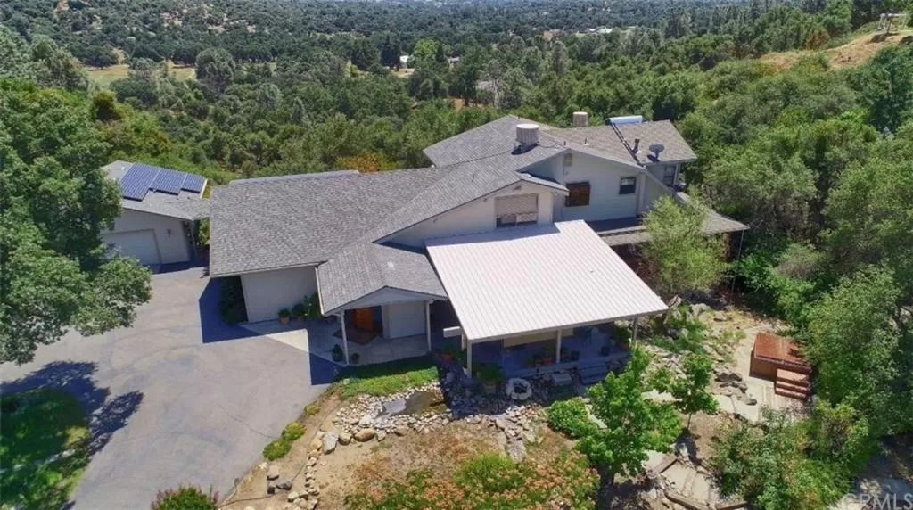 Natural landscape in Narrow Gauge Inn