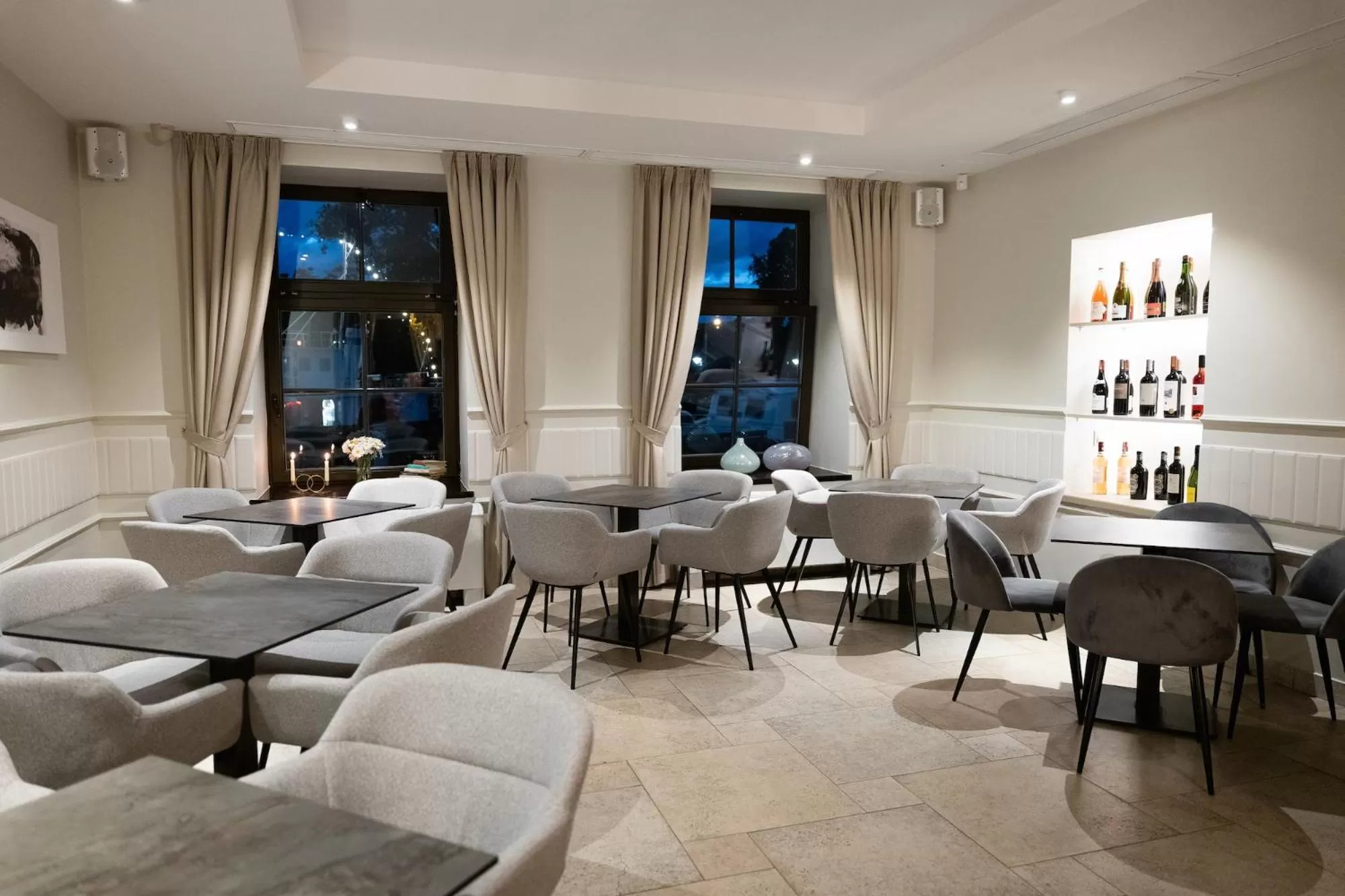 Restaurant/places to eat in Old Mill Comfort