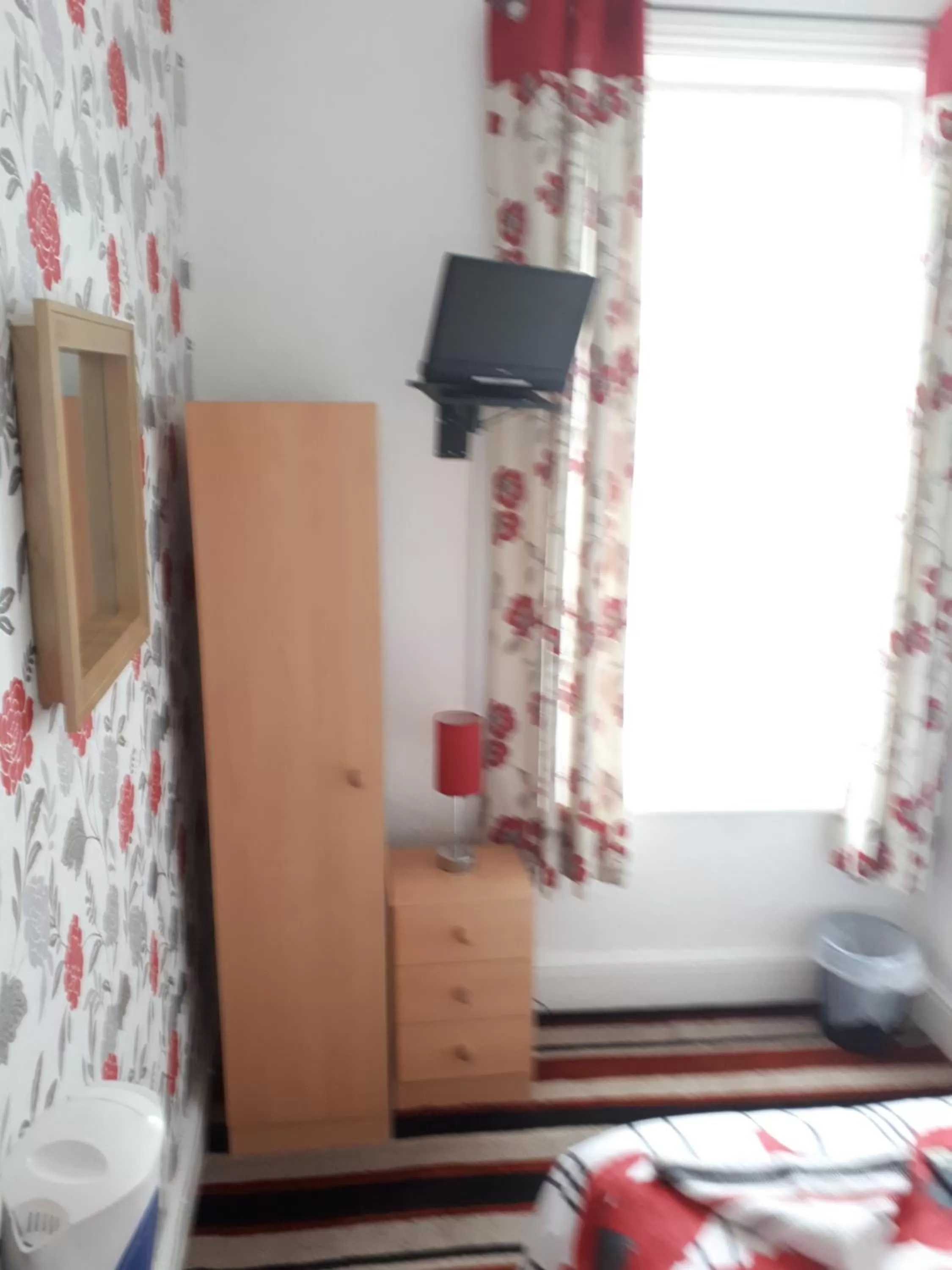 Bedroom, Bed in Montgomery Hotel