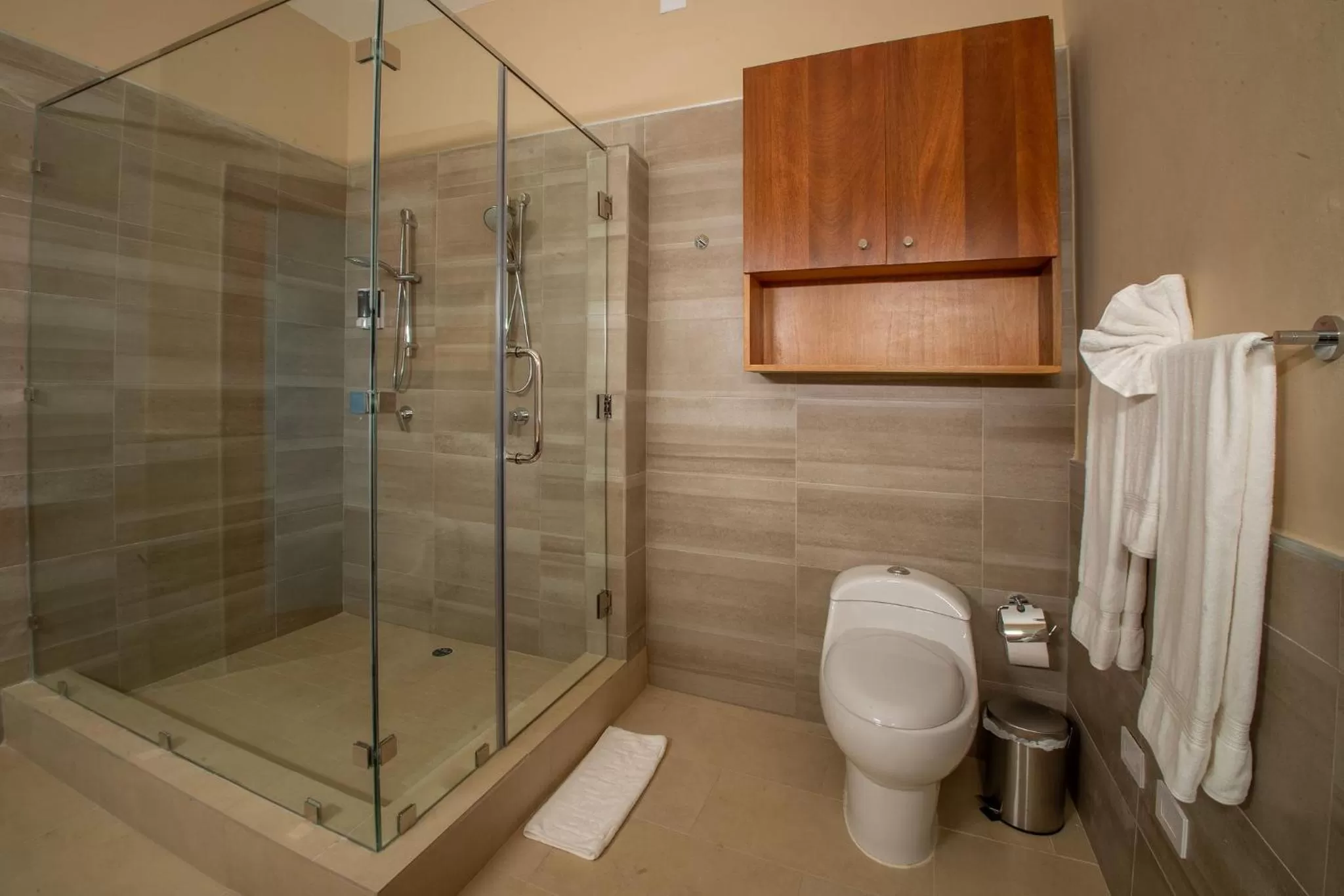 Toilet in Velero Beach Resort