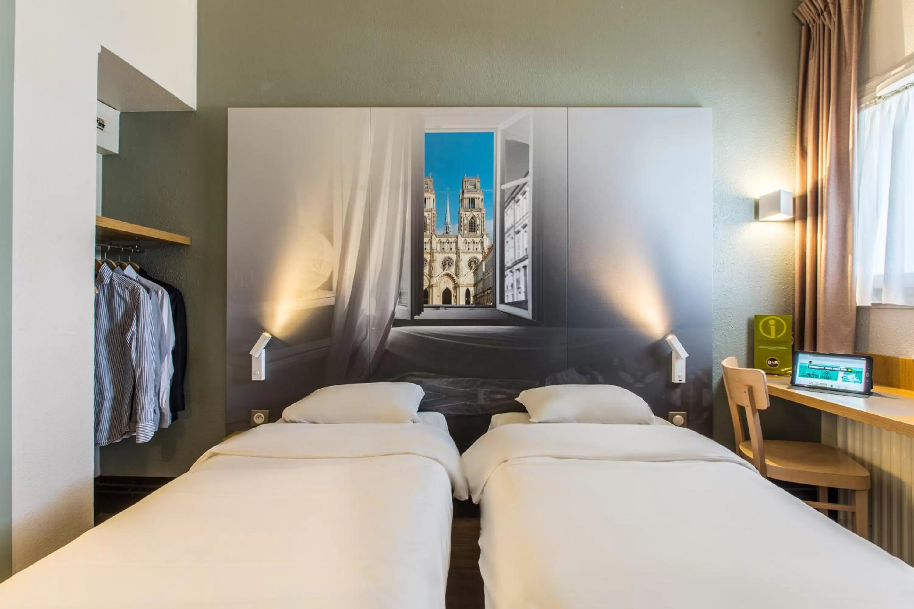 Bedroom, Bed in B&B HOTEL Orléans