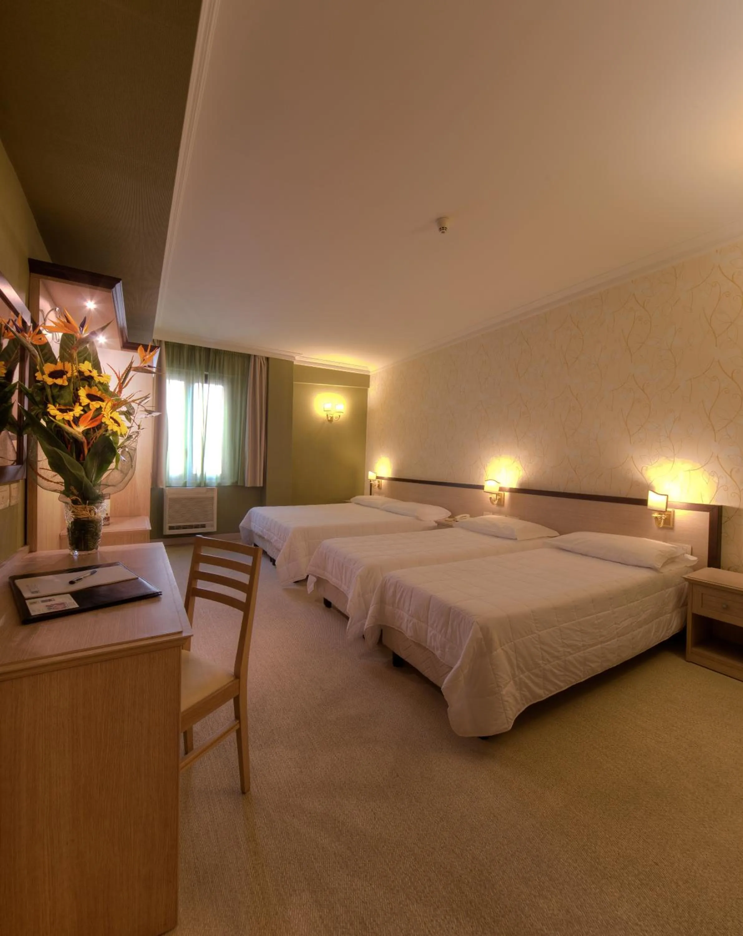 Photo of the whole room, Bed in Hotel Galileo