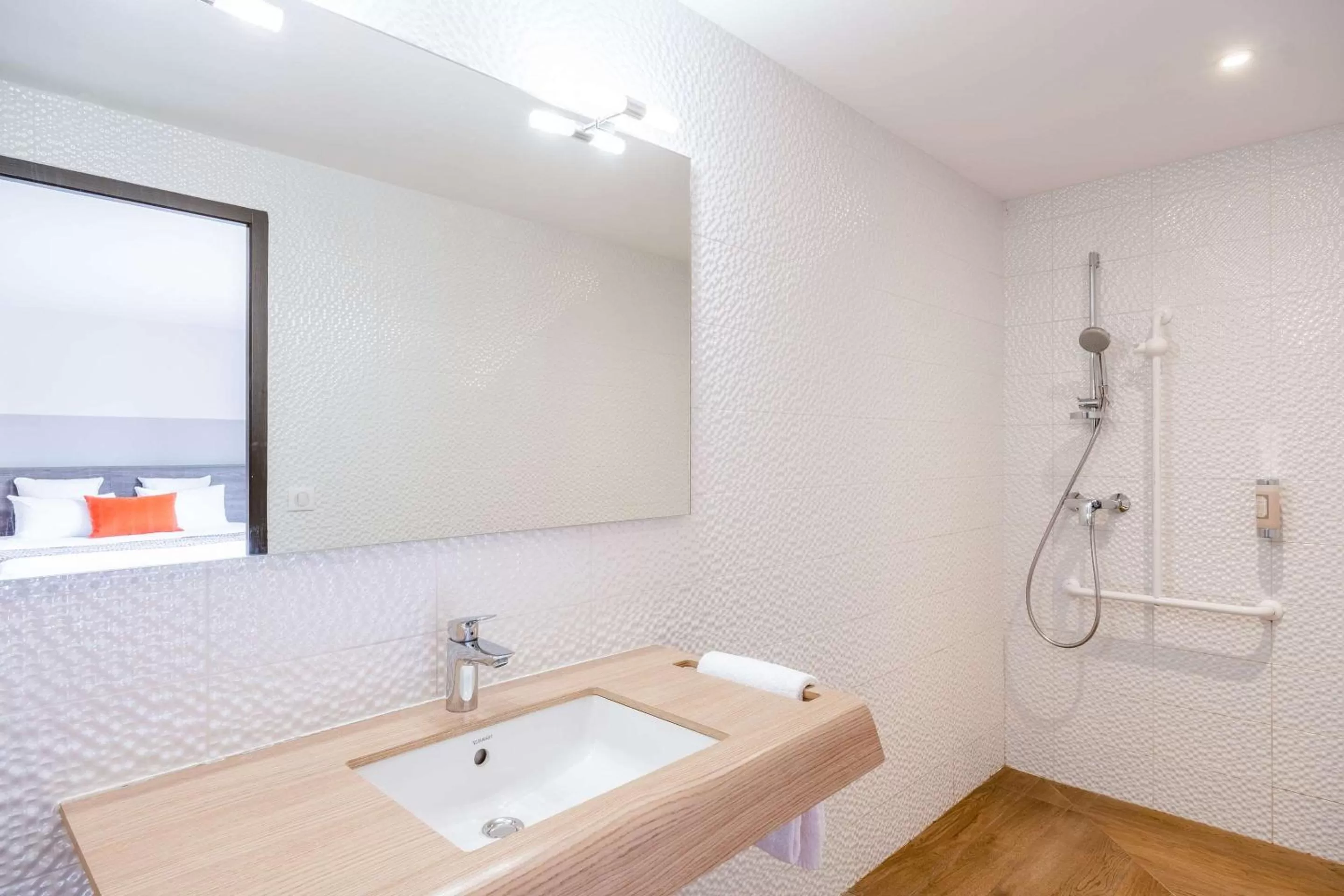 Bathroom in Best Western Hôtel Agen Le Passage, Agen Sud