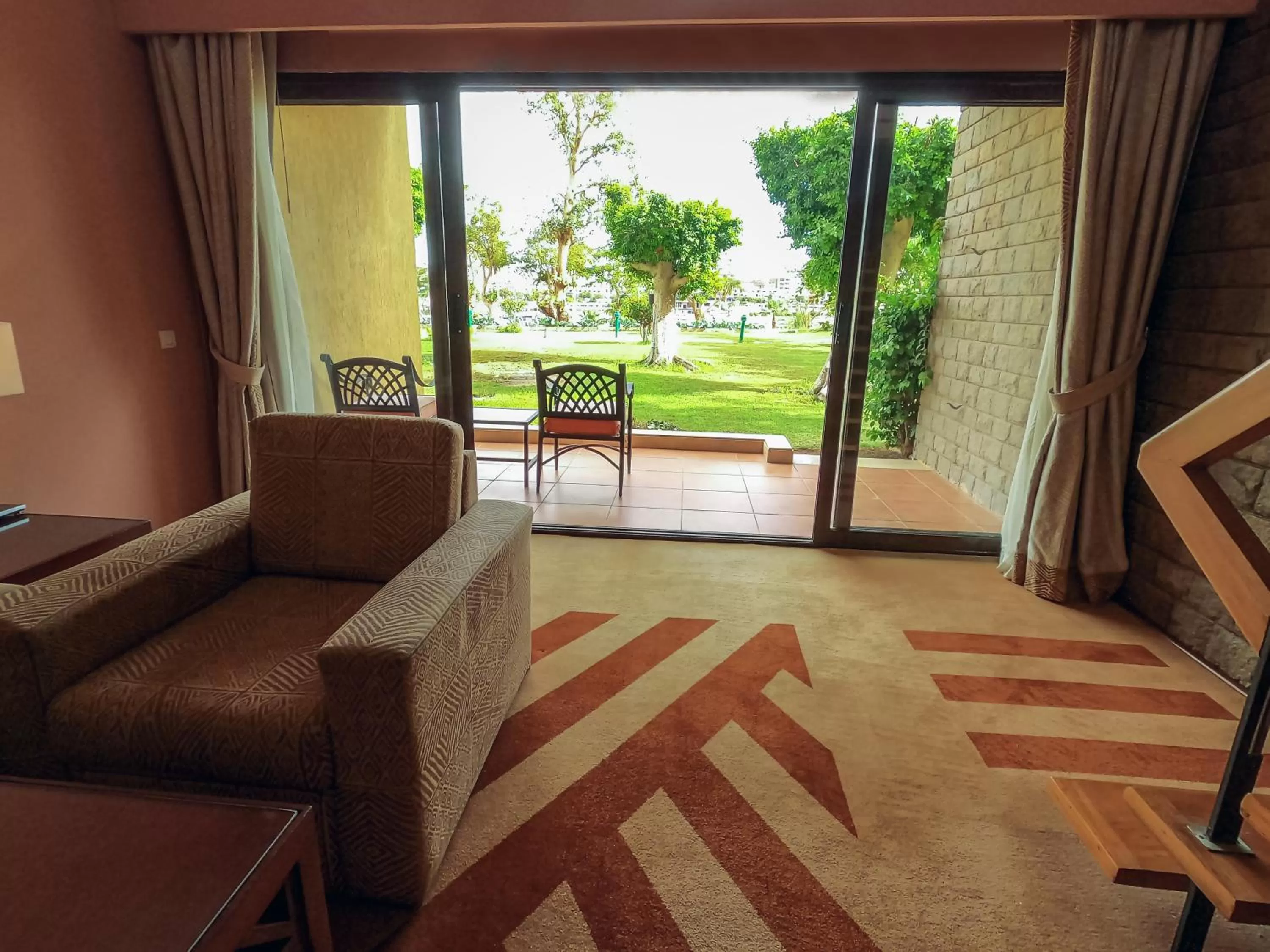 Living room in Mövenpick Resort Aswan