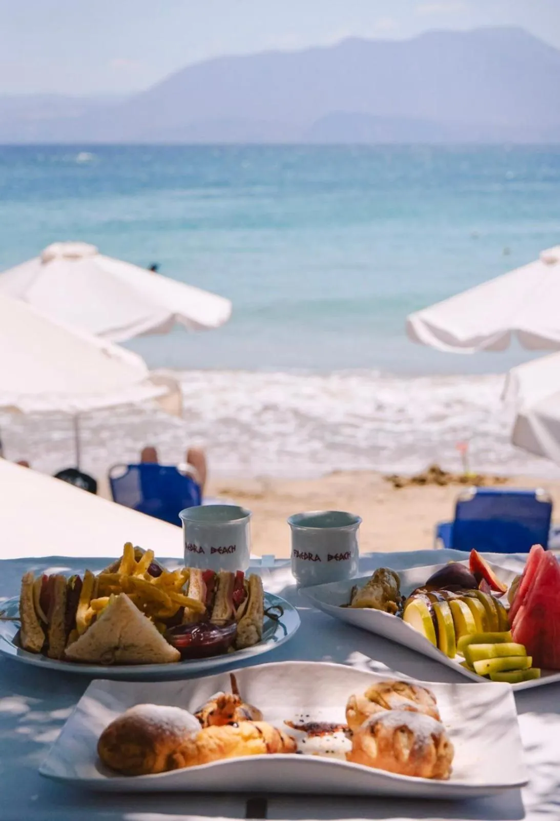 Restaurant/places to eat in Faedra Beach