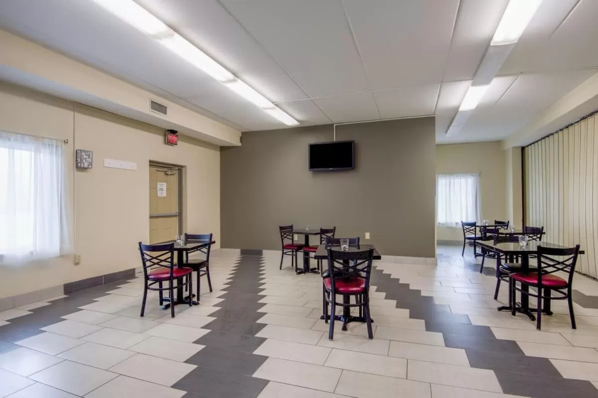 Breakfast in Econo Lodge Forest City