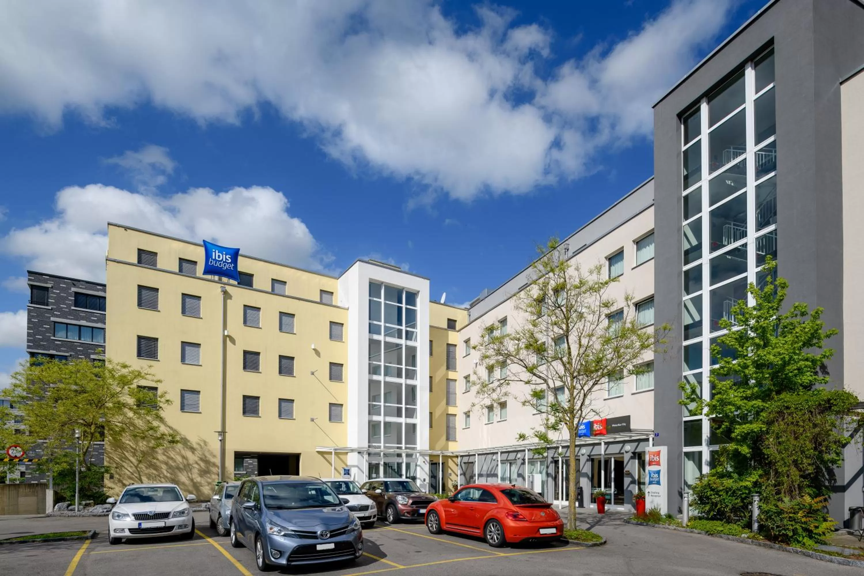 Property building in ibis budget Winterthur