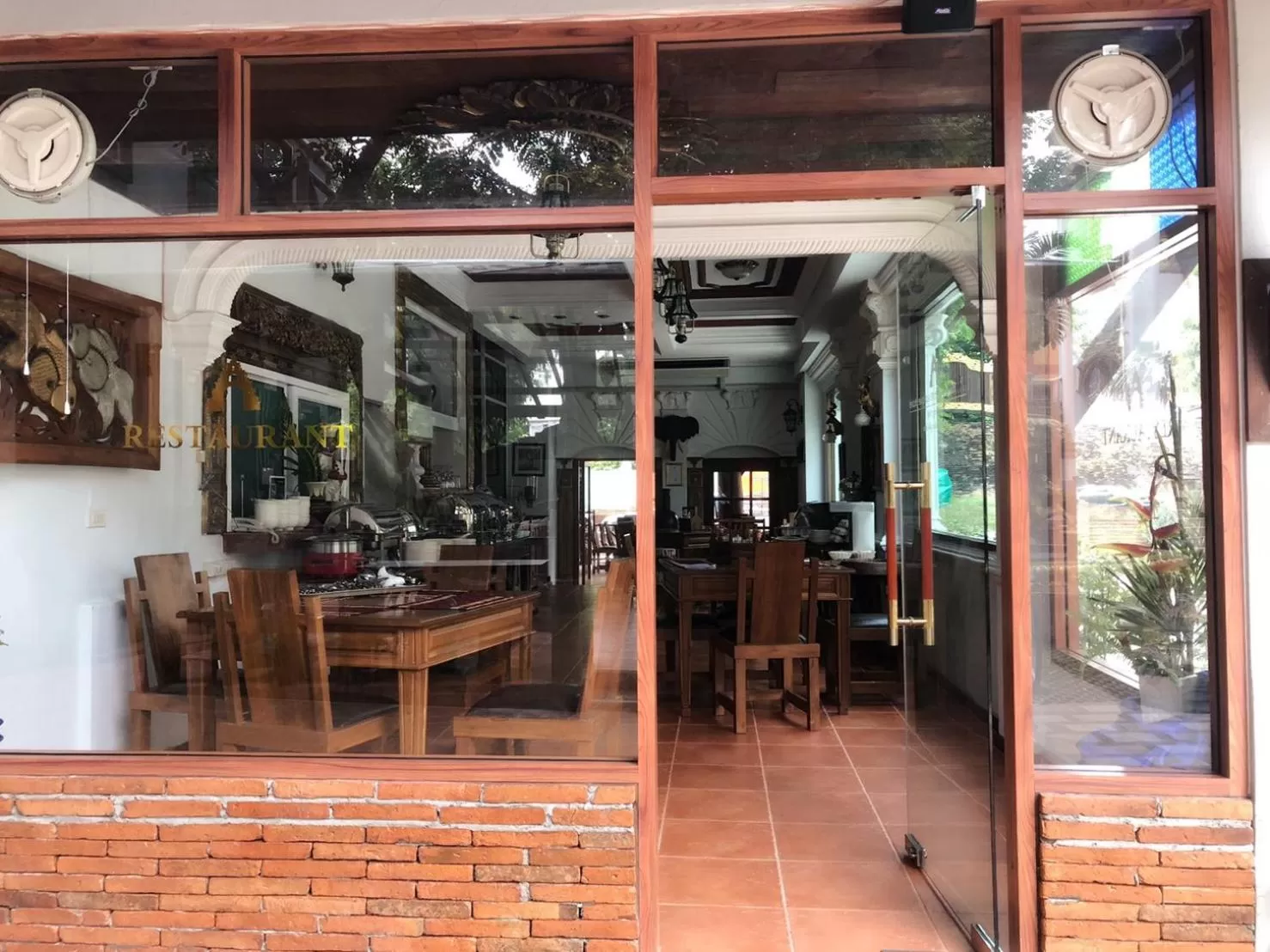 Dining area in Pingdoi Hualin Boutique Hotel
