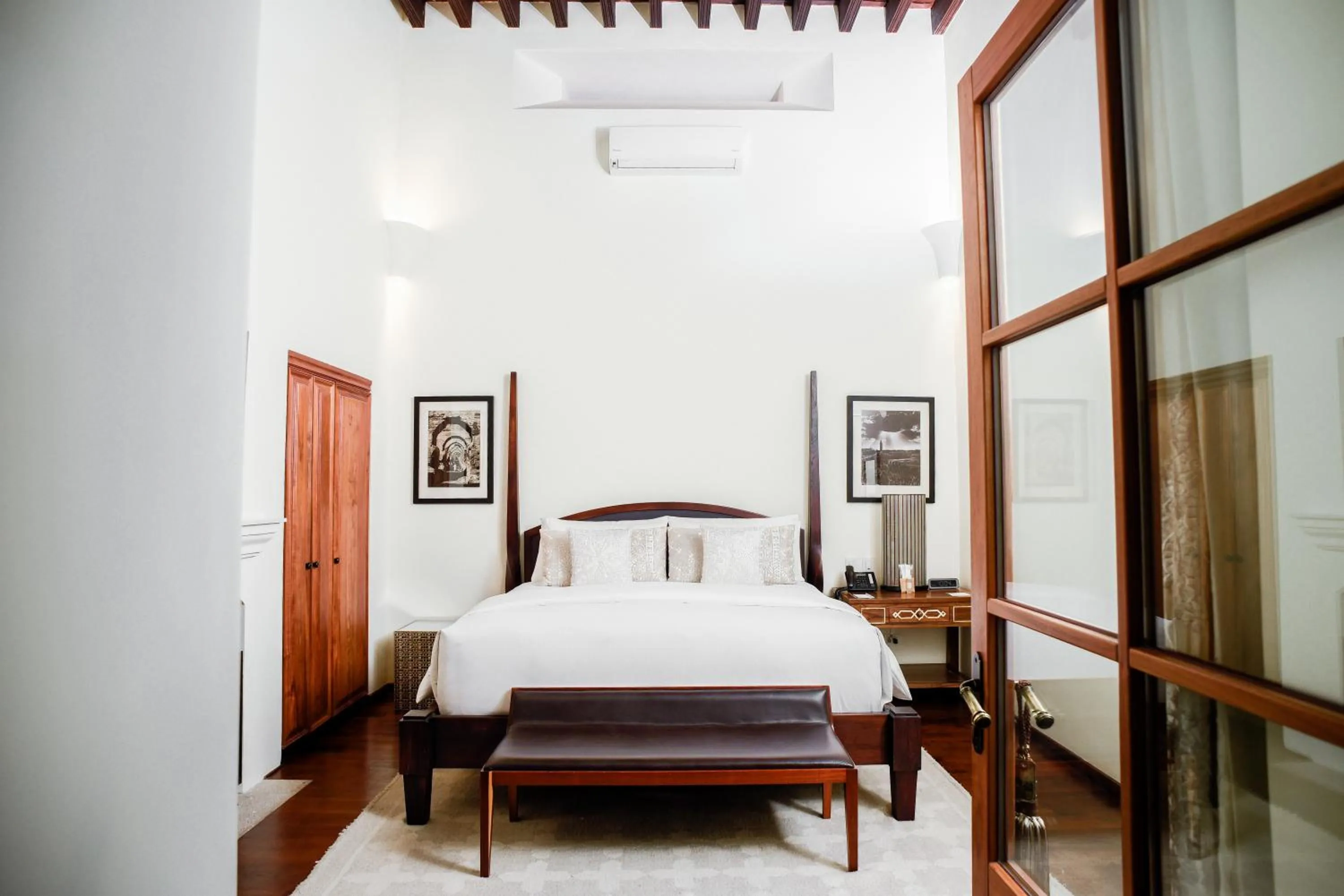 Photo of the whole room, Bed in Hotel Casa Blanca 7