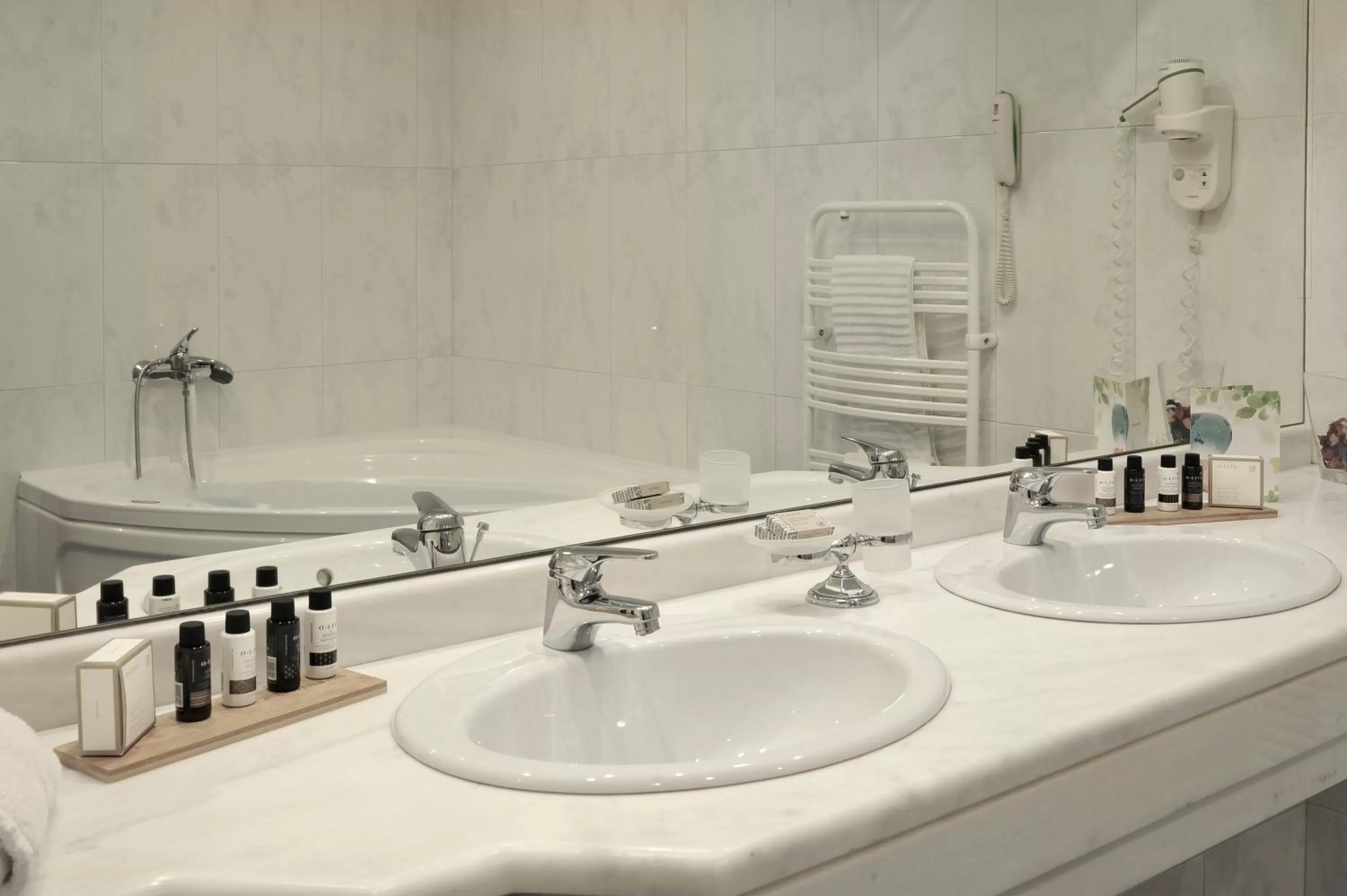 Bathroom in Athens Atrium Hotel & Jacuzzi Suites