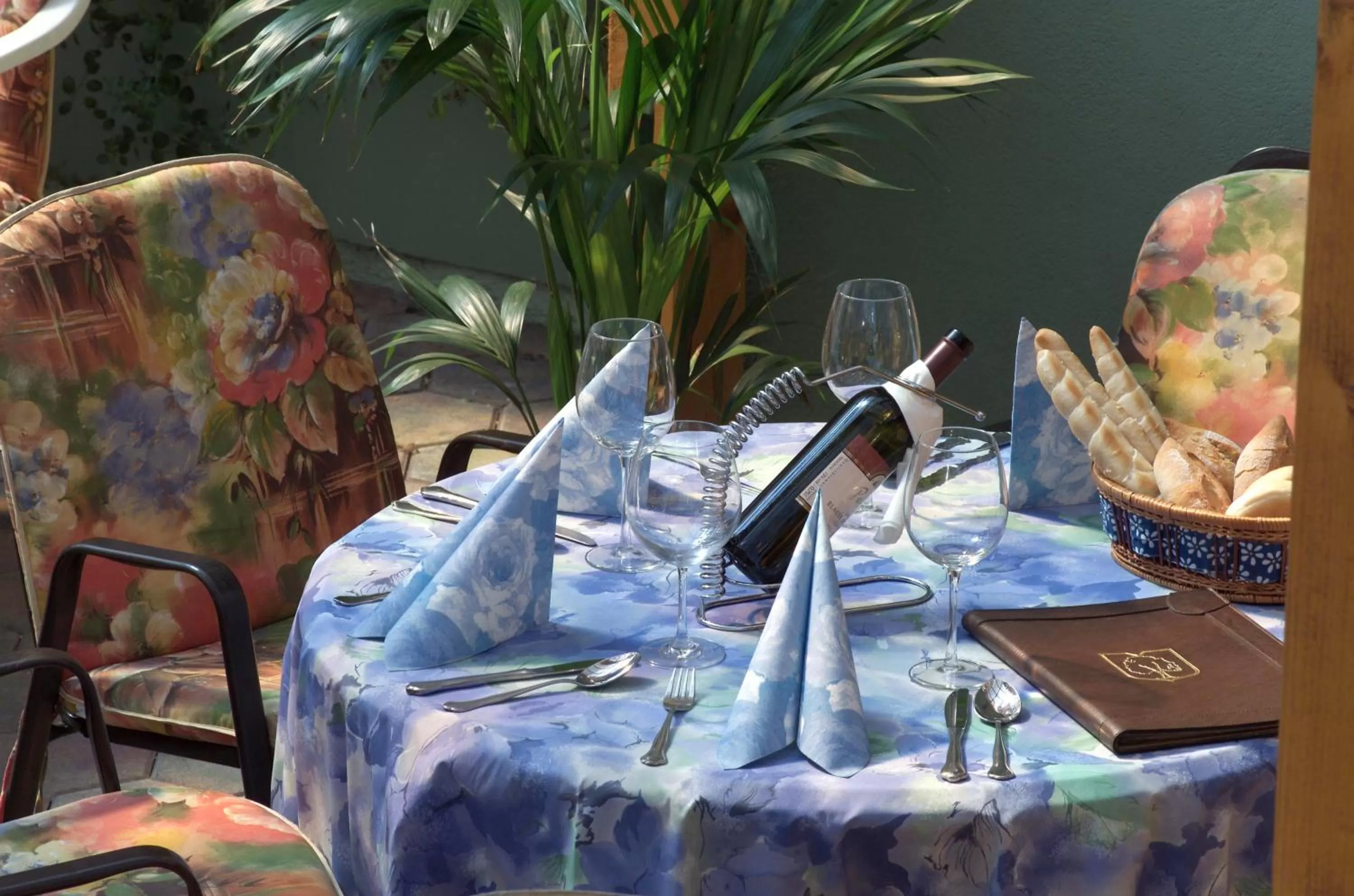 Restaurant/places to eat in Hotel Restaurant Wallner I contactless check-in