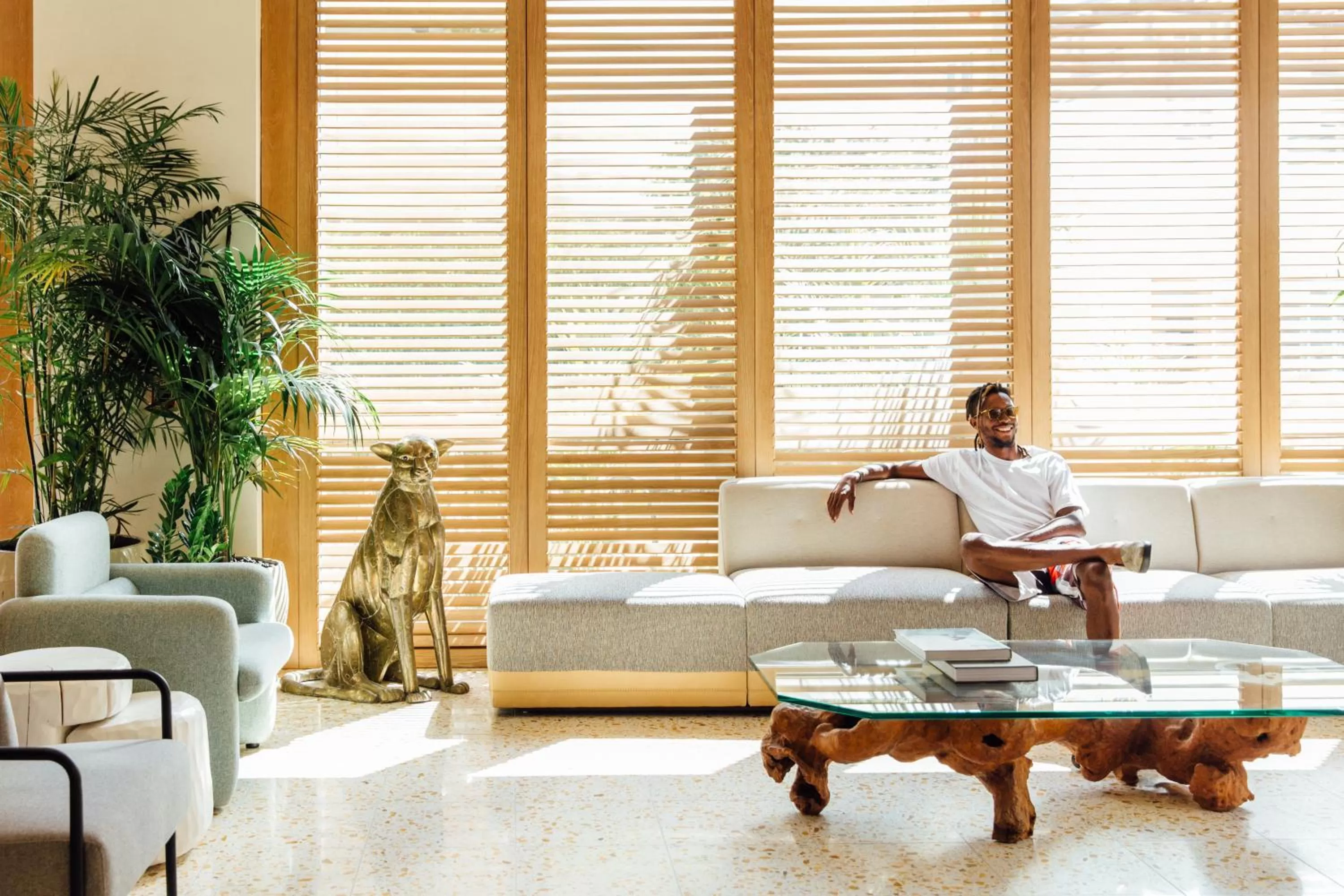 Lobby or reception in Hotel June West LA, a Member of Design Hotels