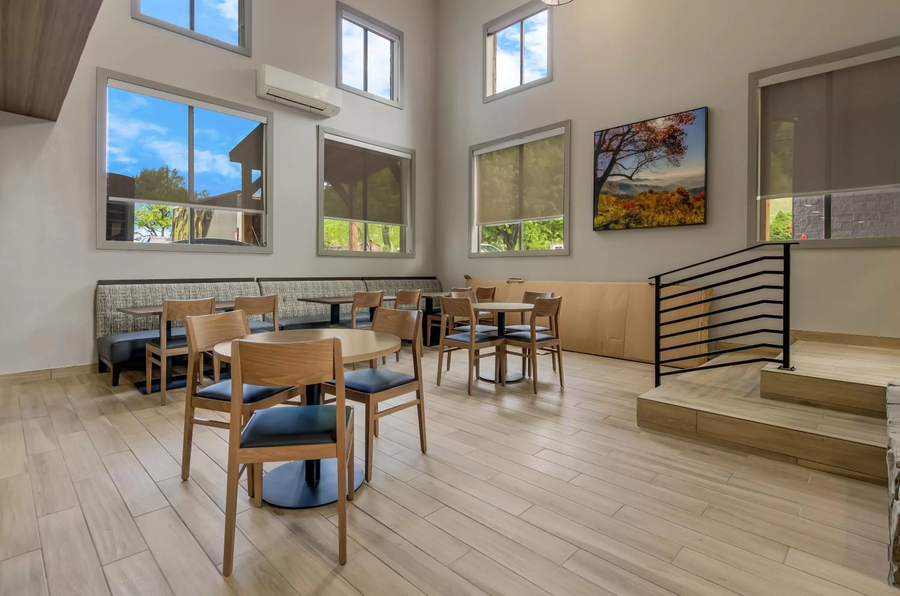 Breakfast in Graystone Lodge, an Ascend Collection Hotel