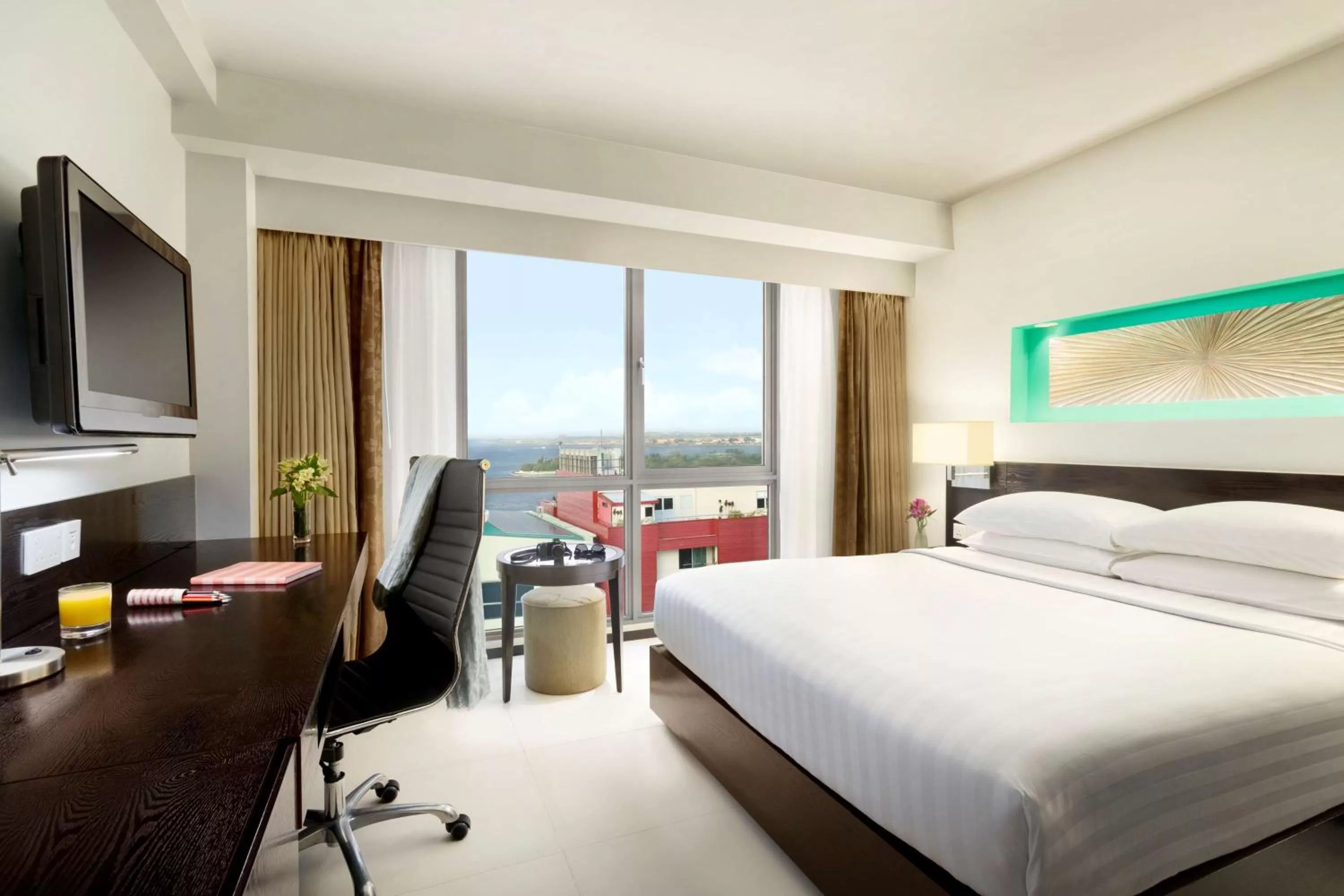 Photo of the whole room, Bed in Jen Maldives Male by Shangri-La